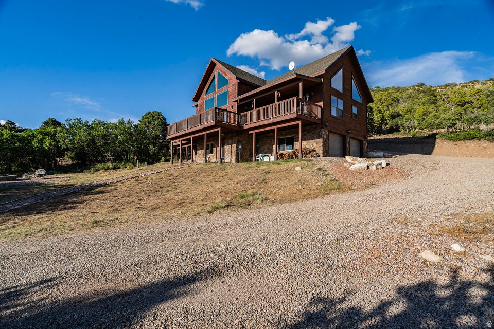 main property photo 0