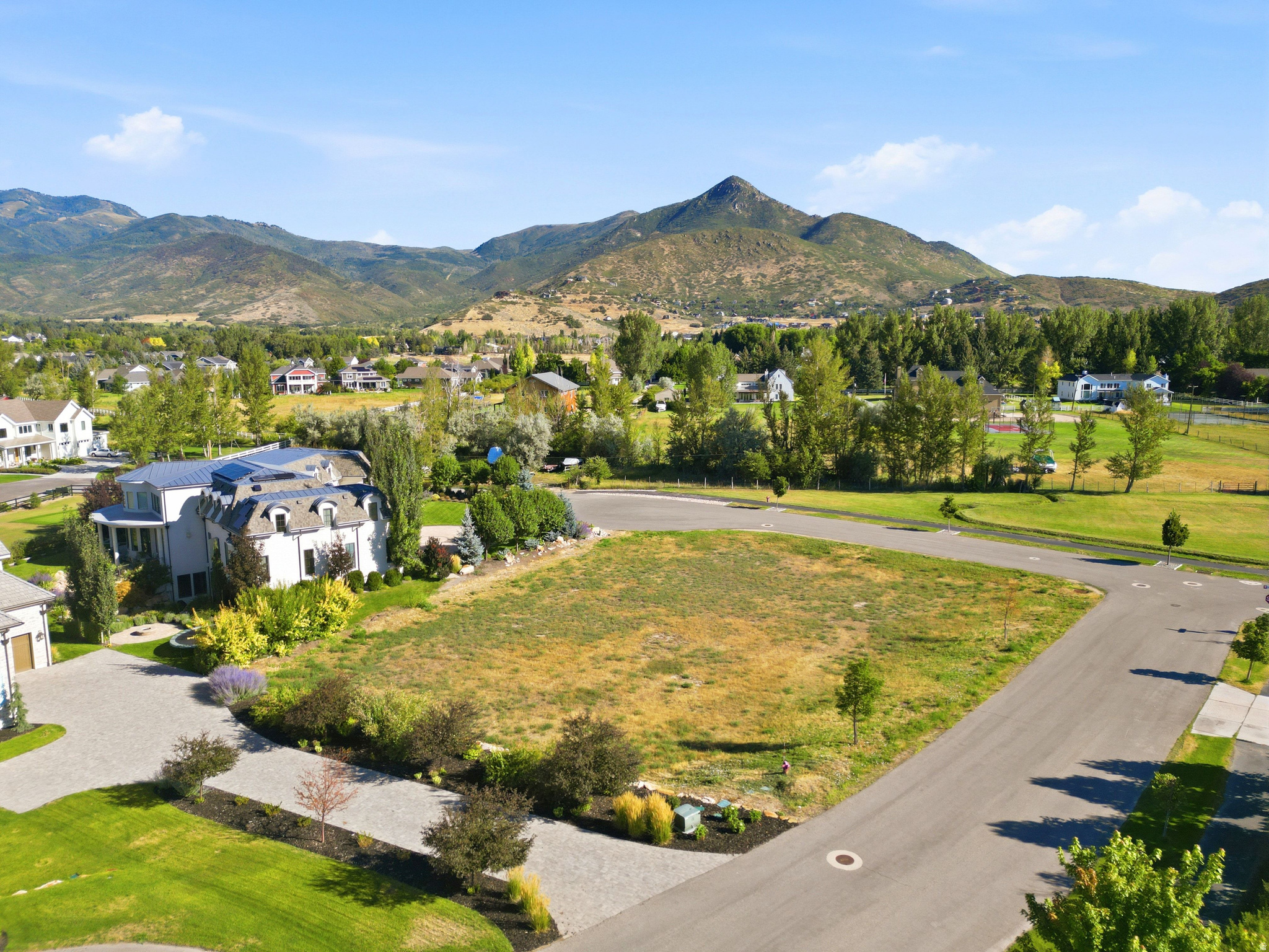 main property photo 0