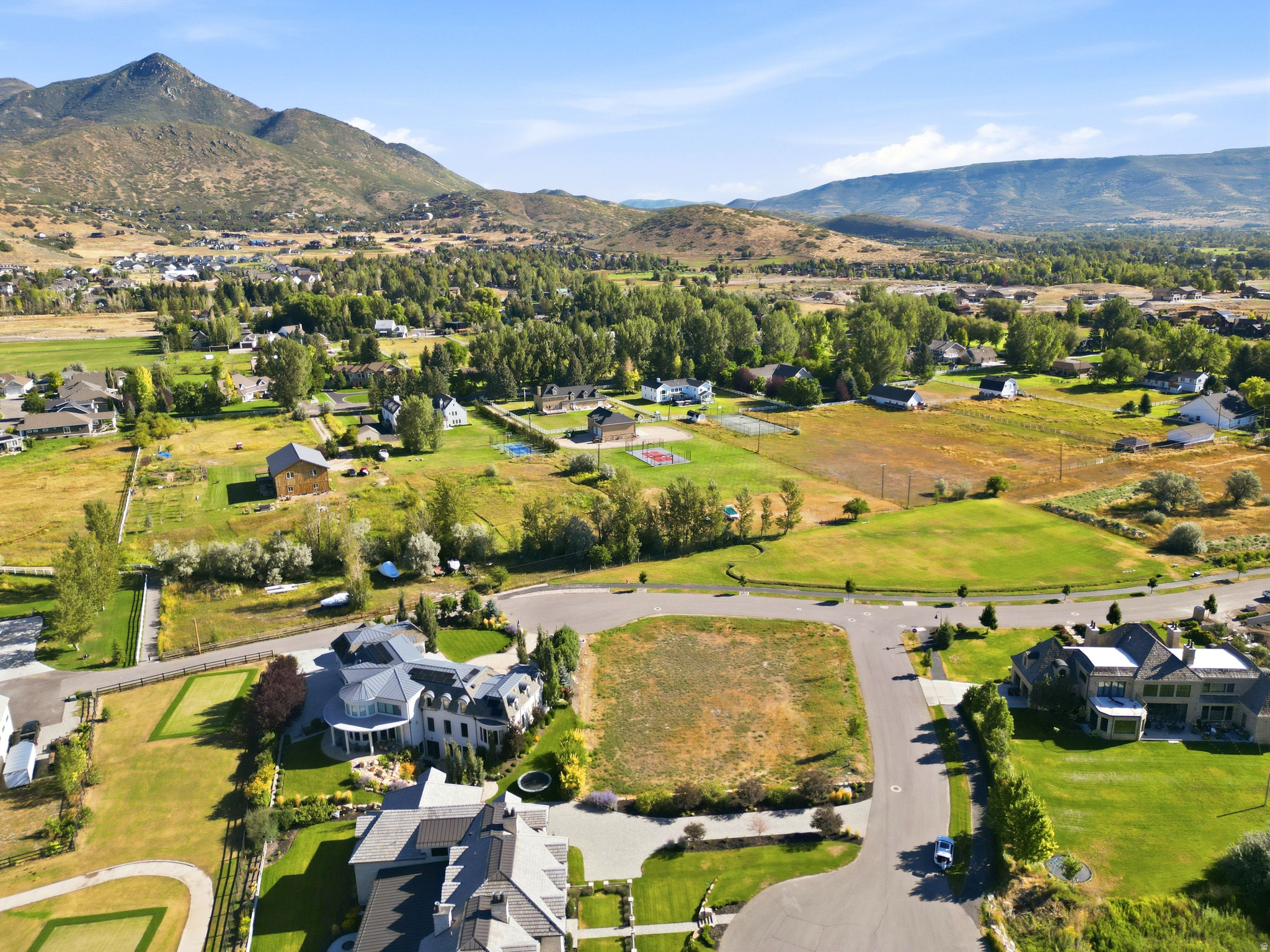 main property photo 8