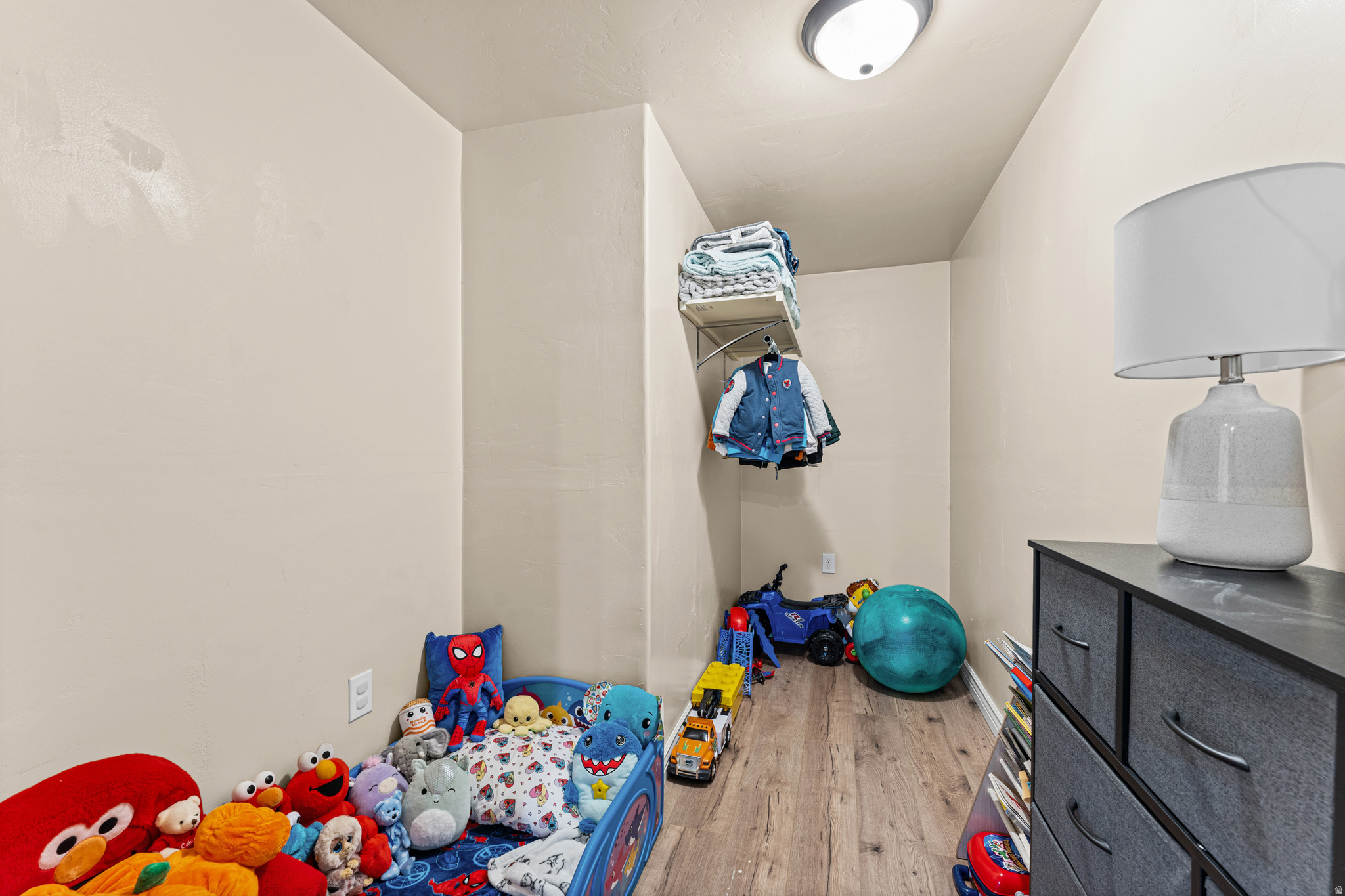 main property photo 22