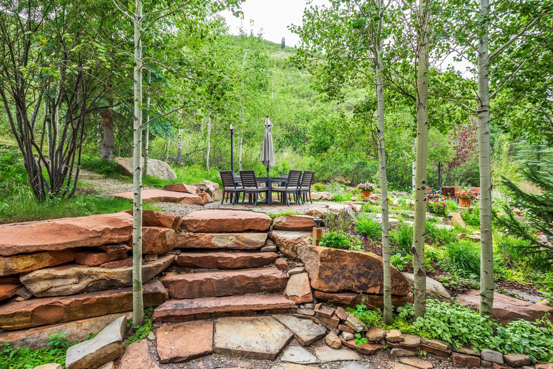 main property photo 88