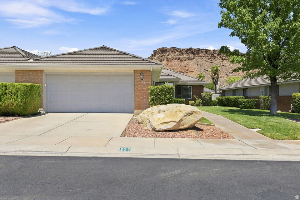 main property photo 0