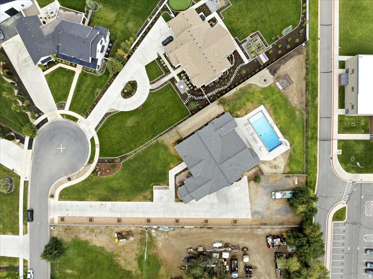 main property photo 57
