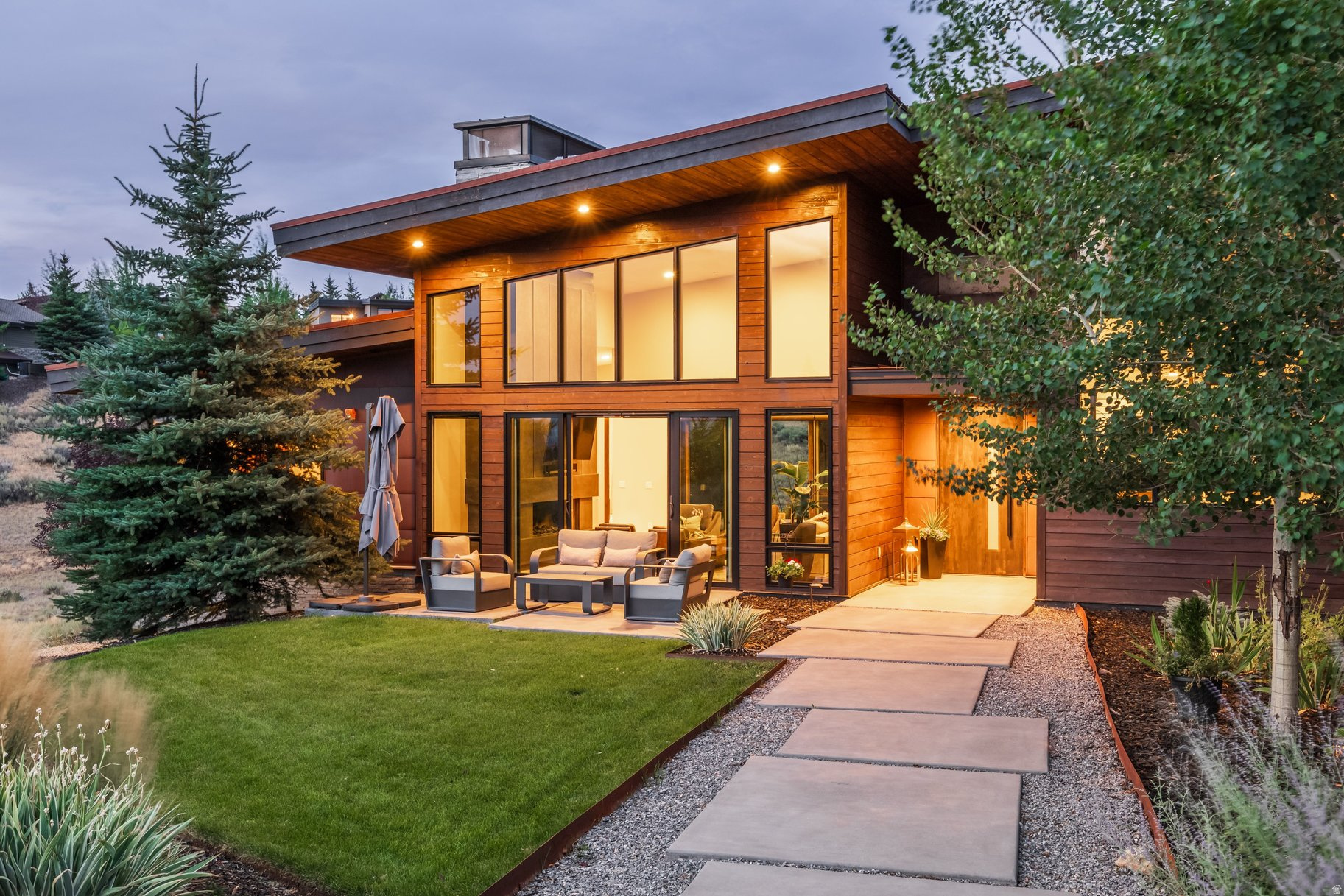 main property photo 59
