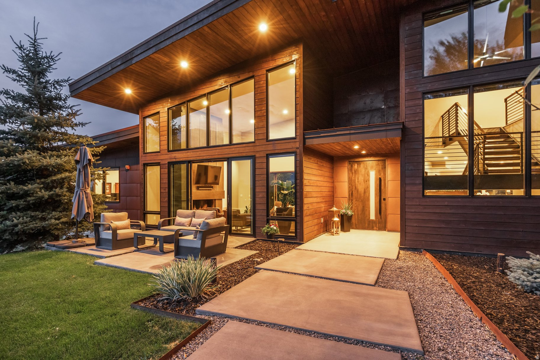 main property photo 62