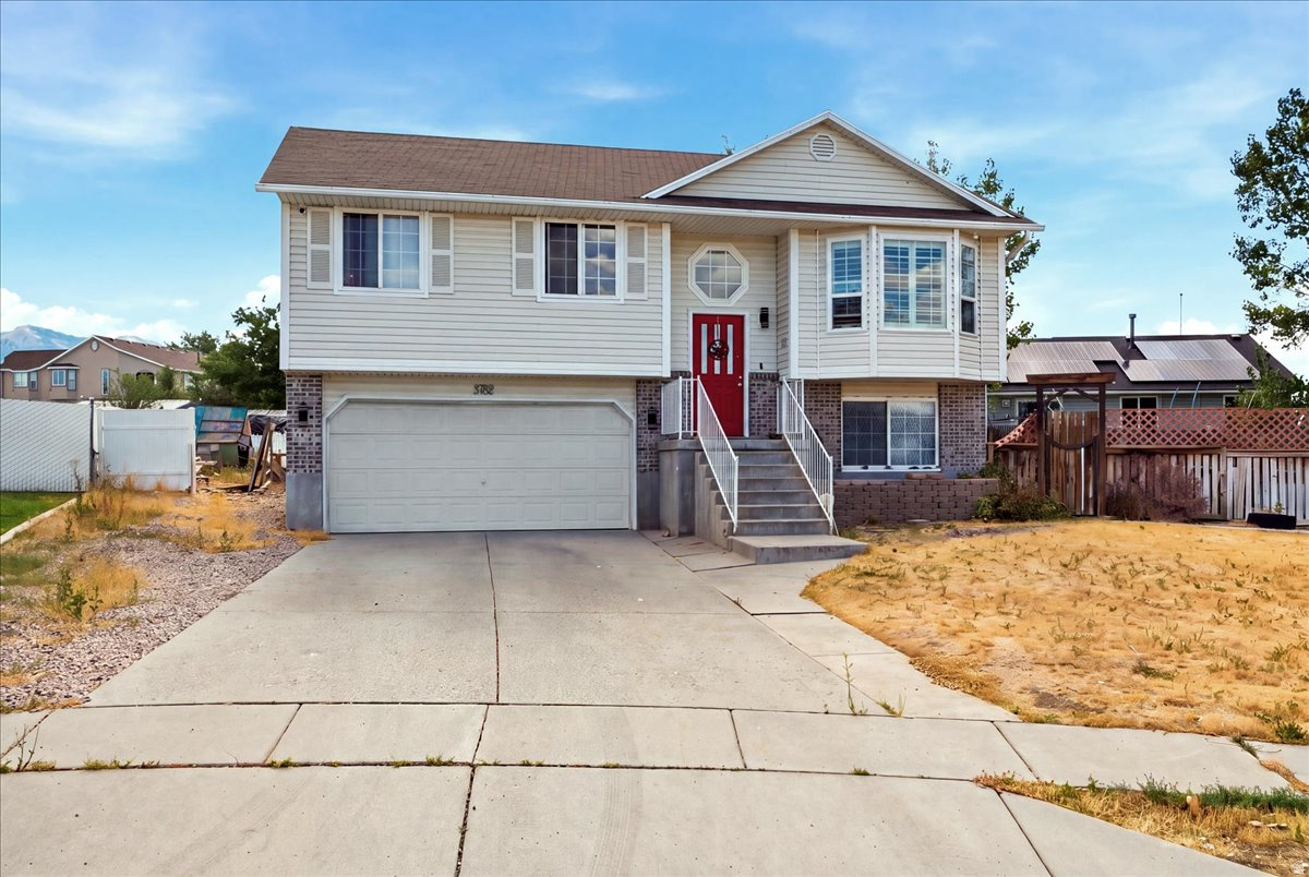 main property photo 0