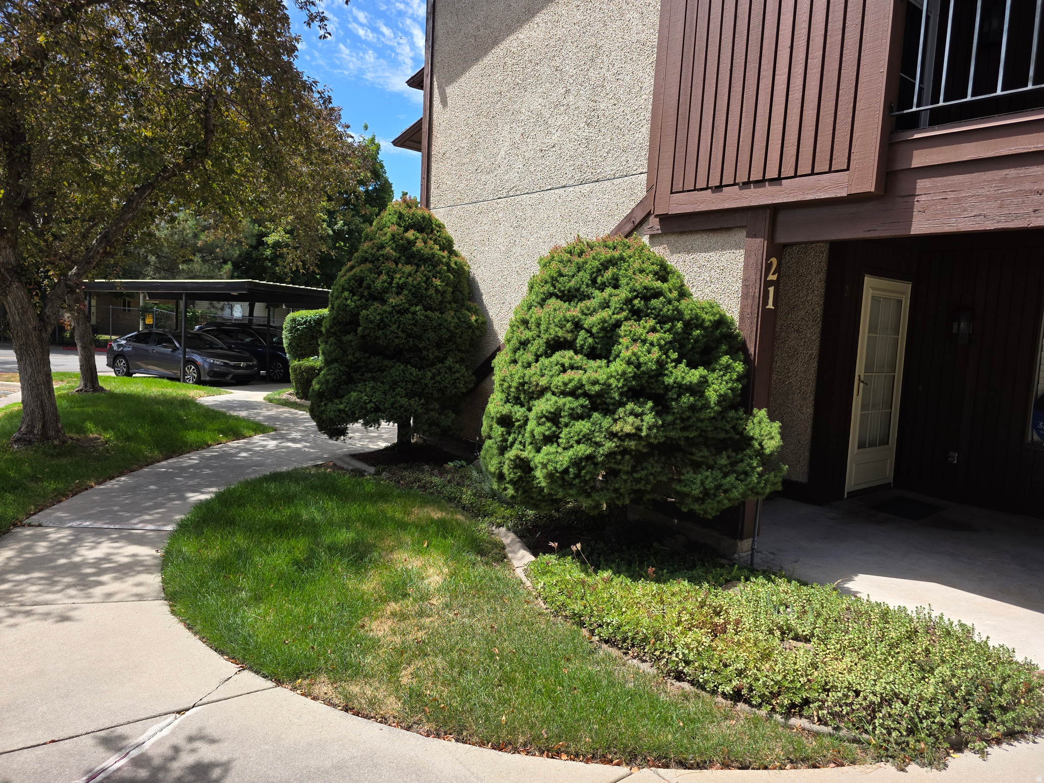 main property photo 0
