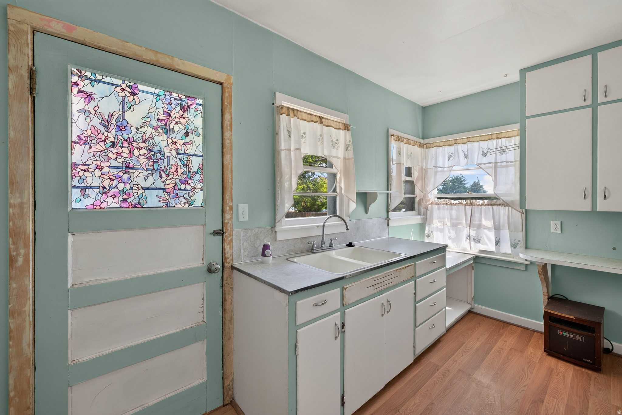 main property photo 18