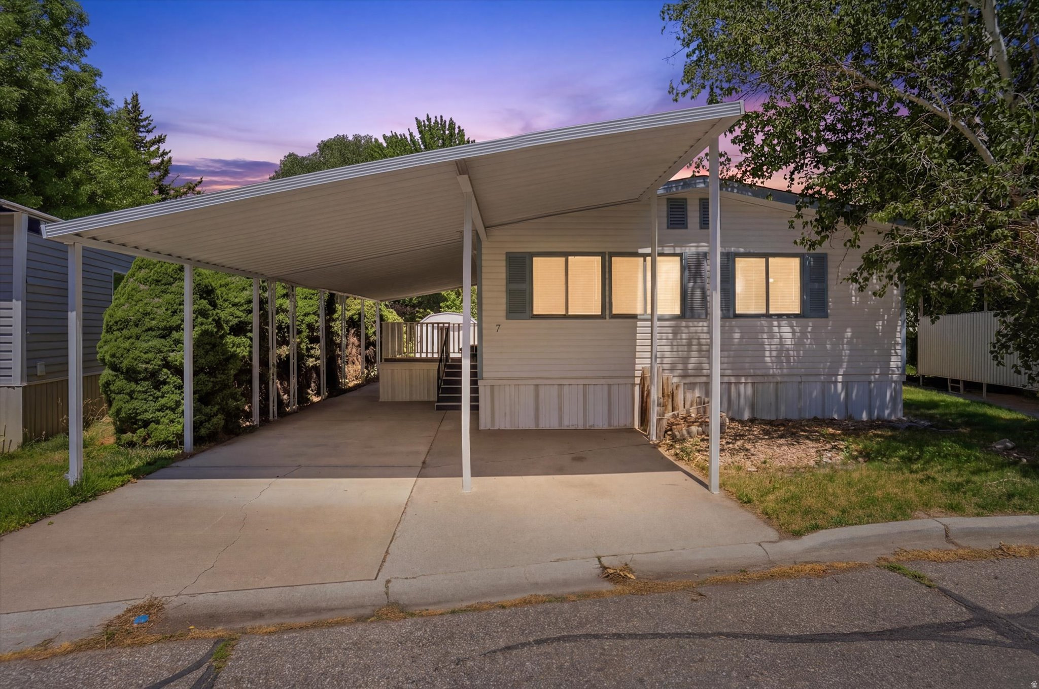 main property photo 0