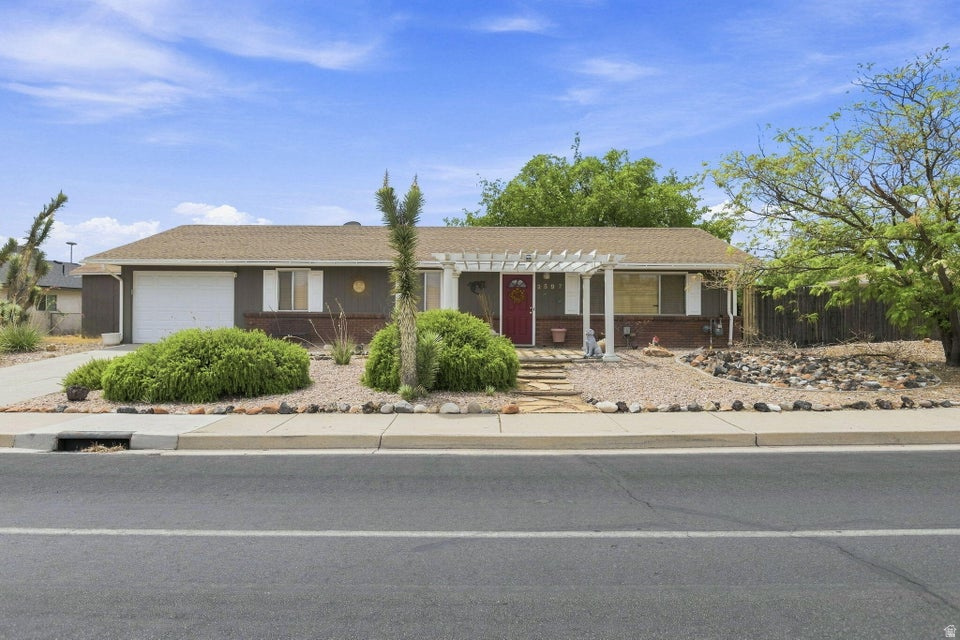 main property photo 0