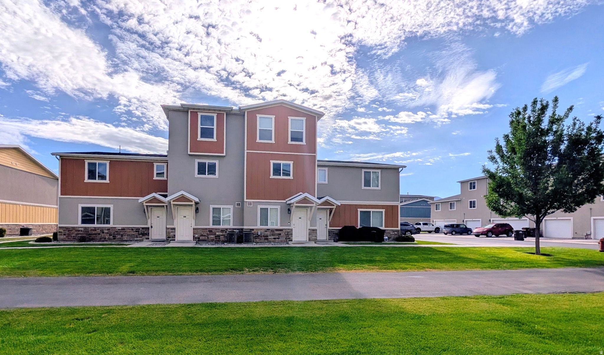 main property photo 0