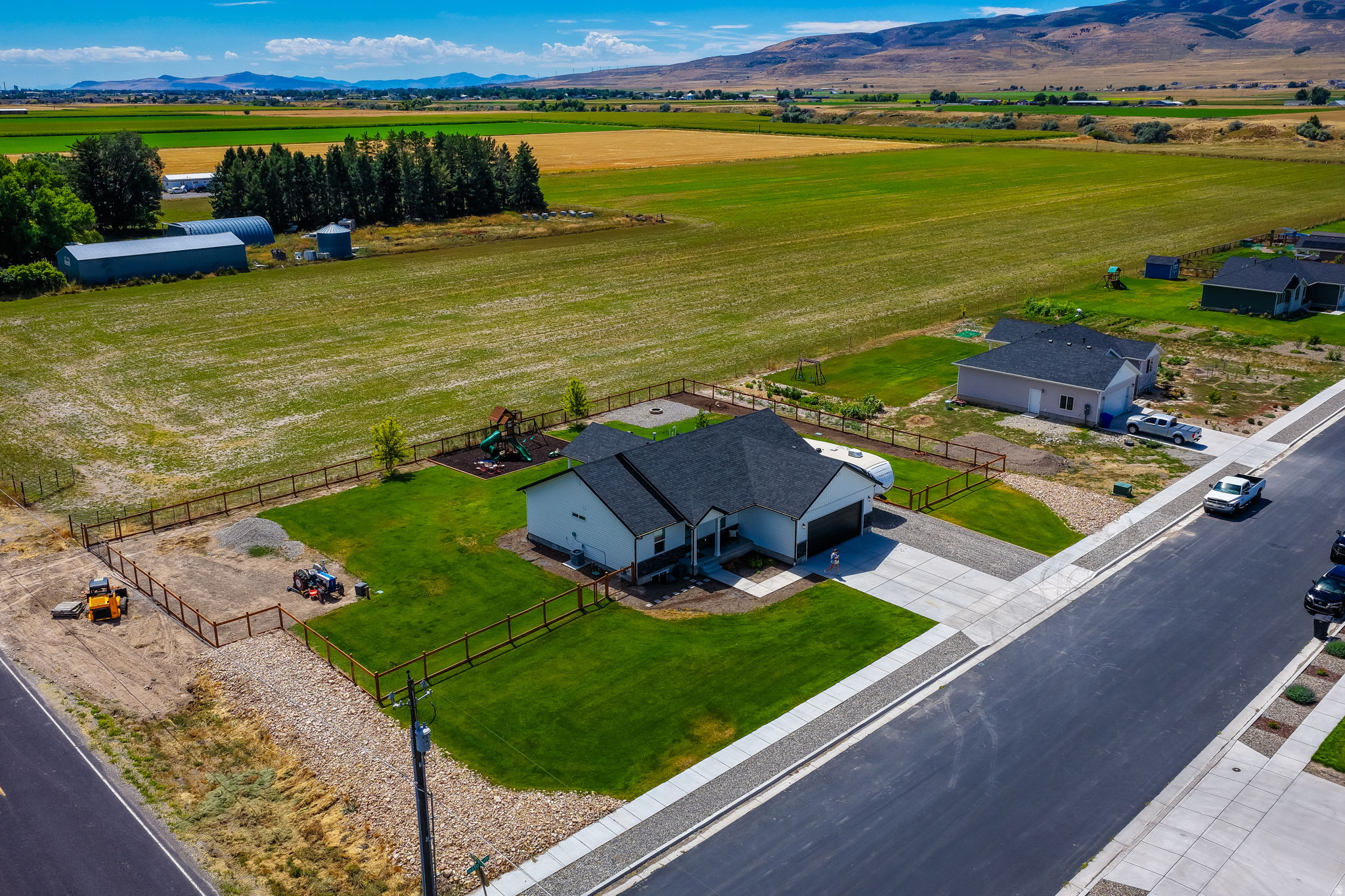 main property photo 46