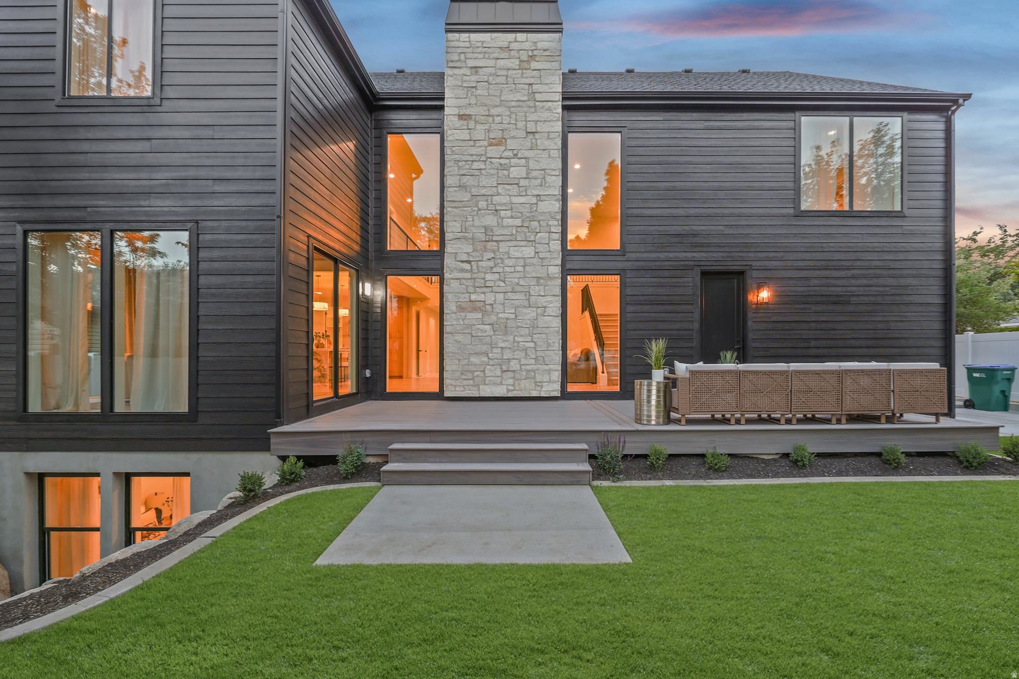 main property photo 79