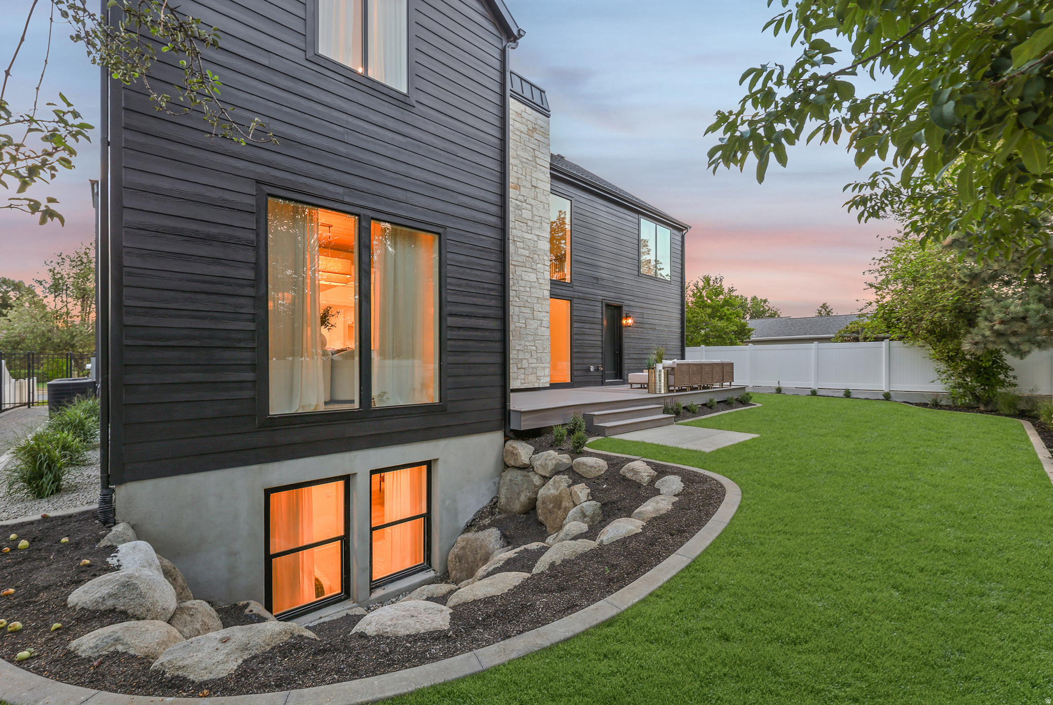 main property photo 80