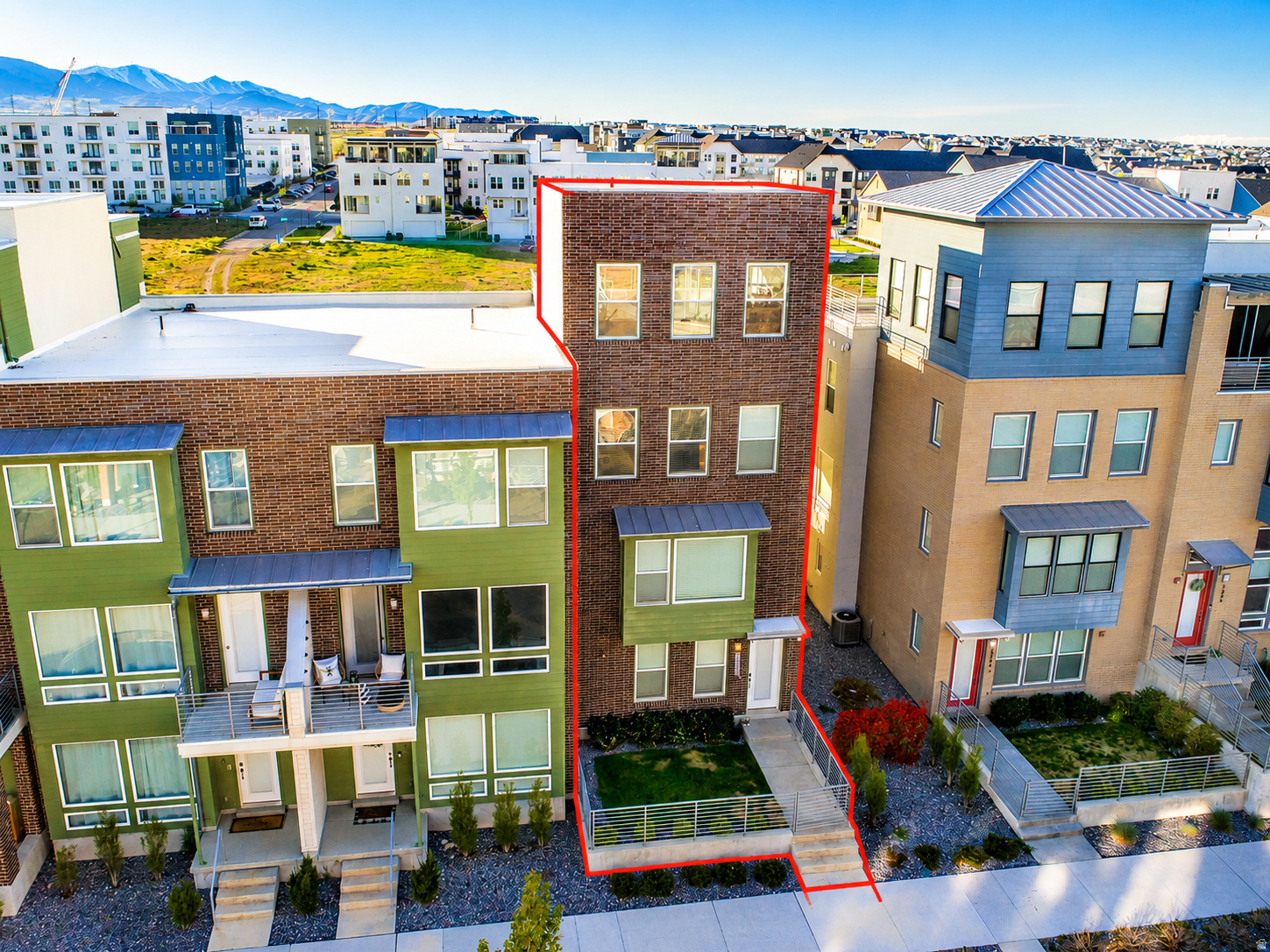 main property photo 0