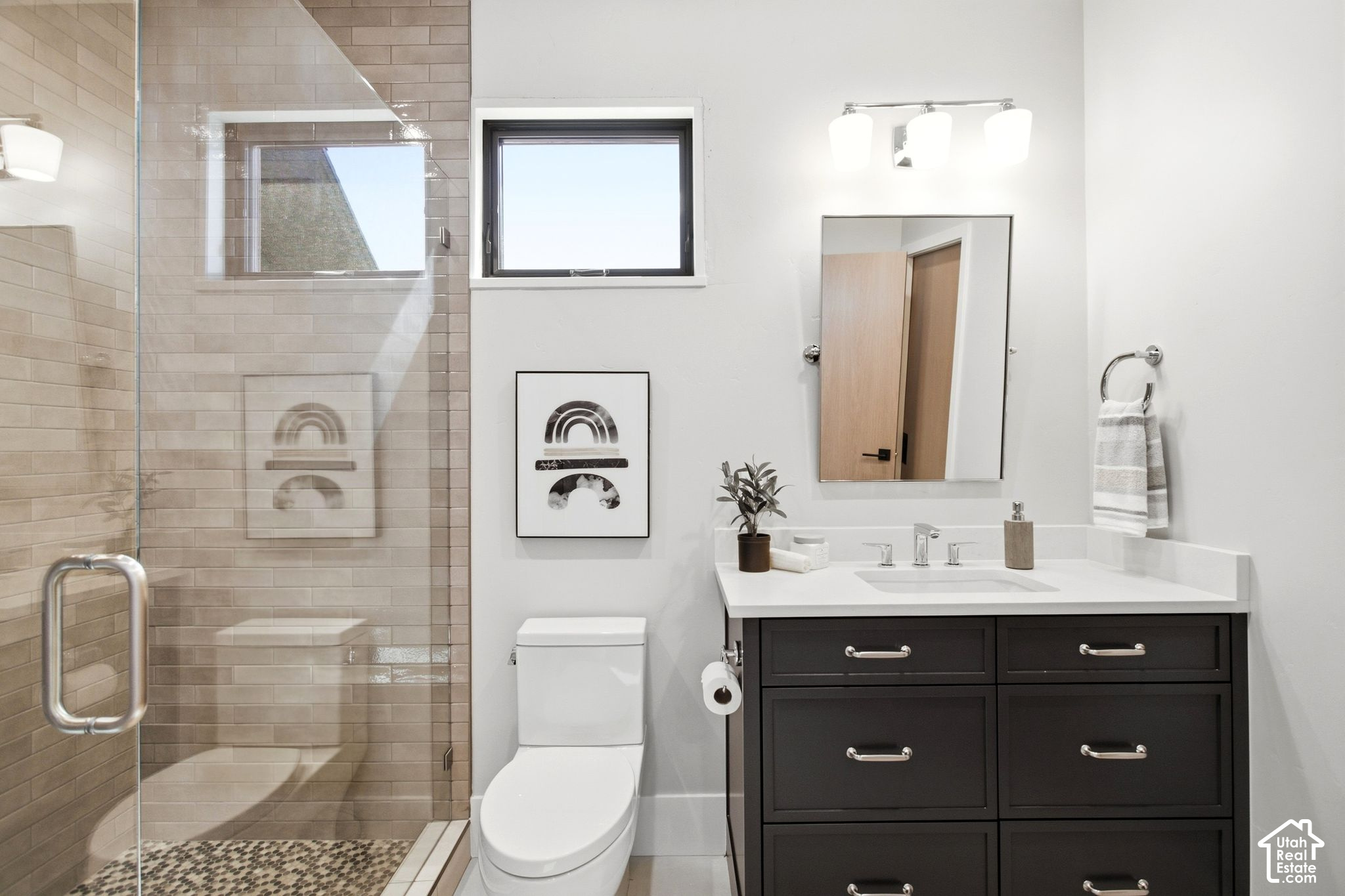 main property photo 78