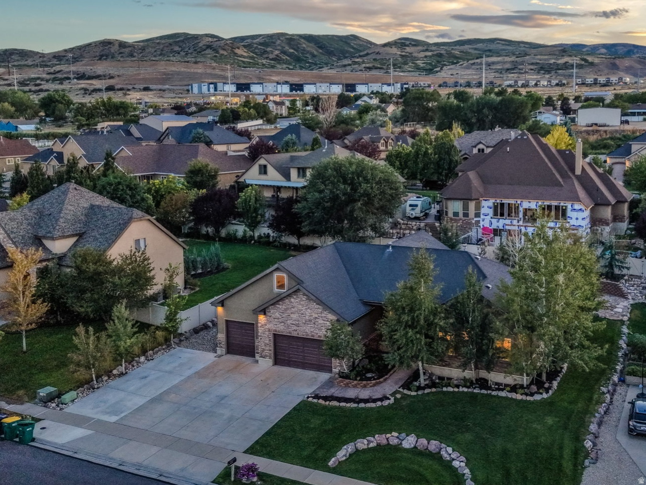 main property photo 59