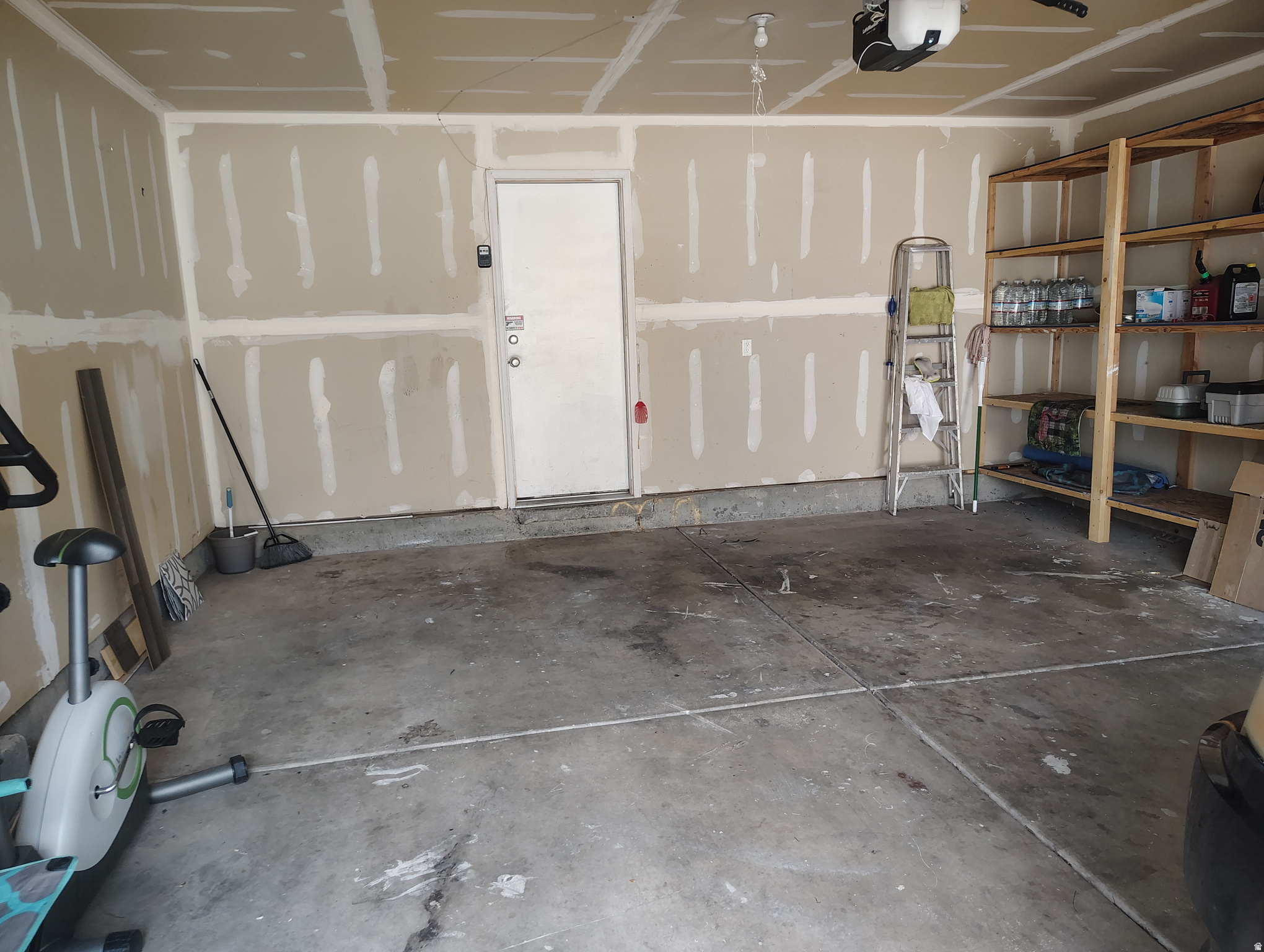 main property photo 12