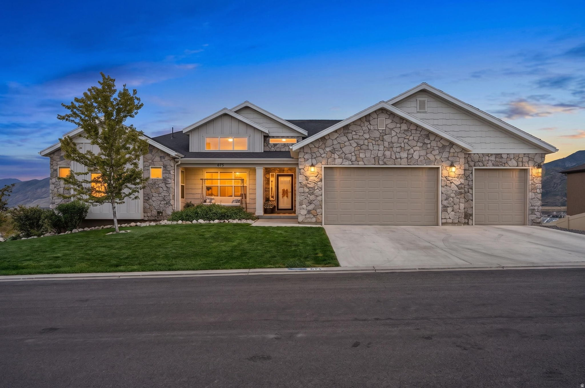 main property photo 0