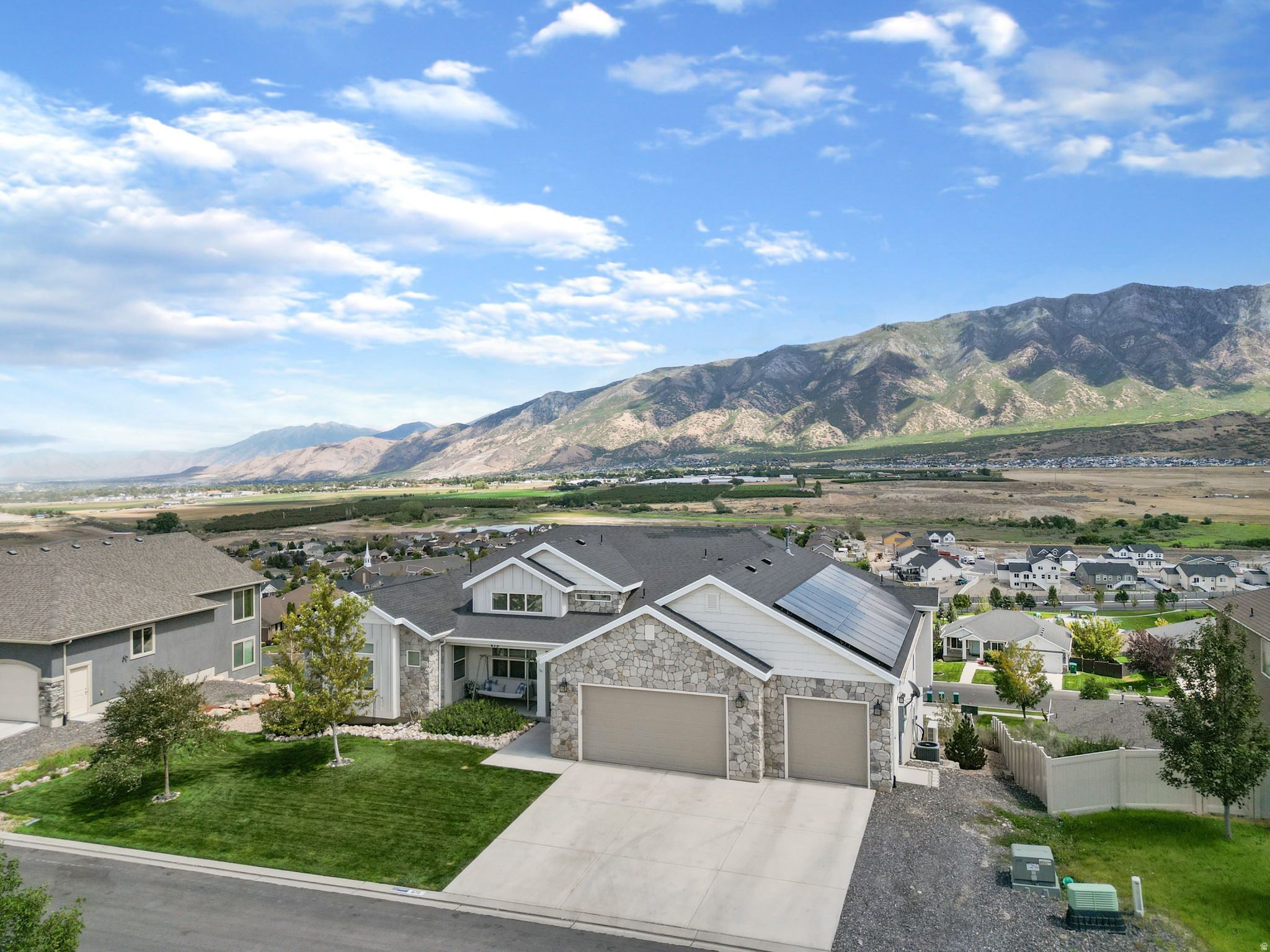 main property photo 70