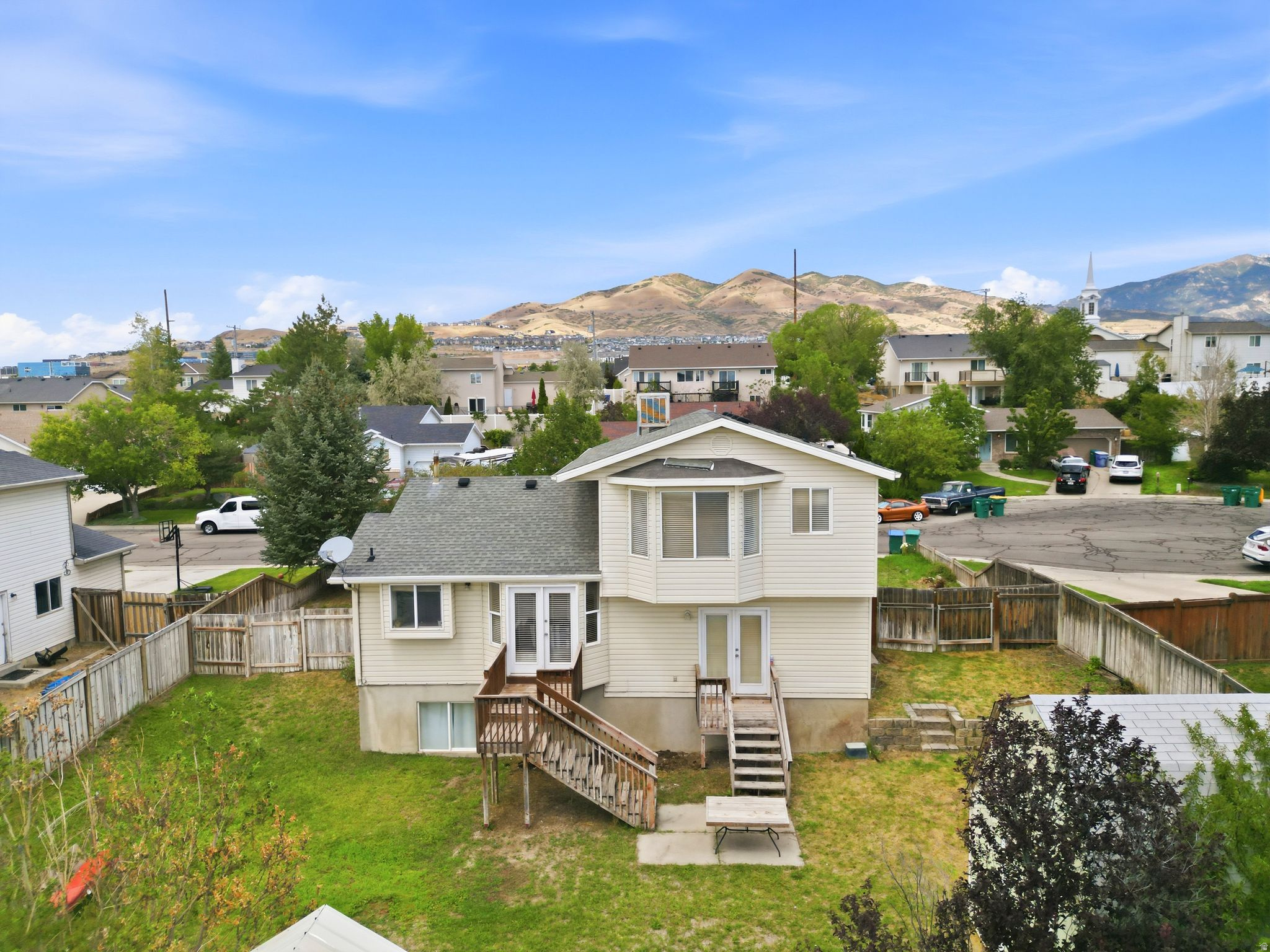 main property photo 35