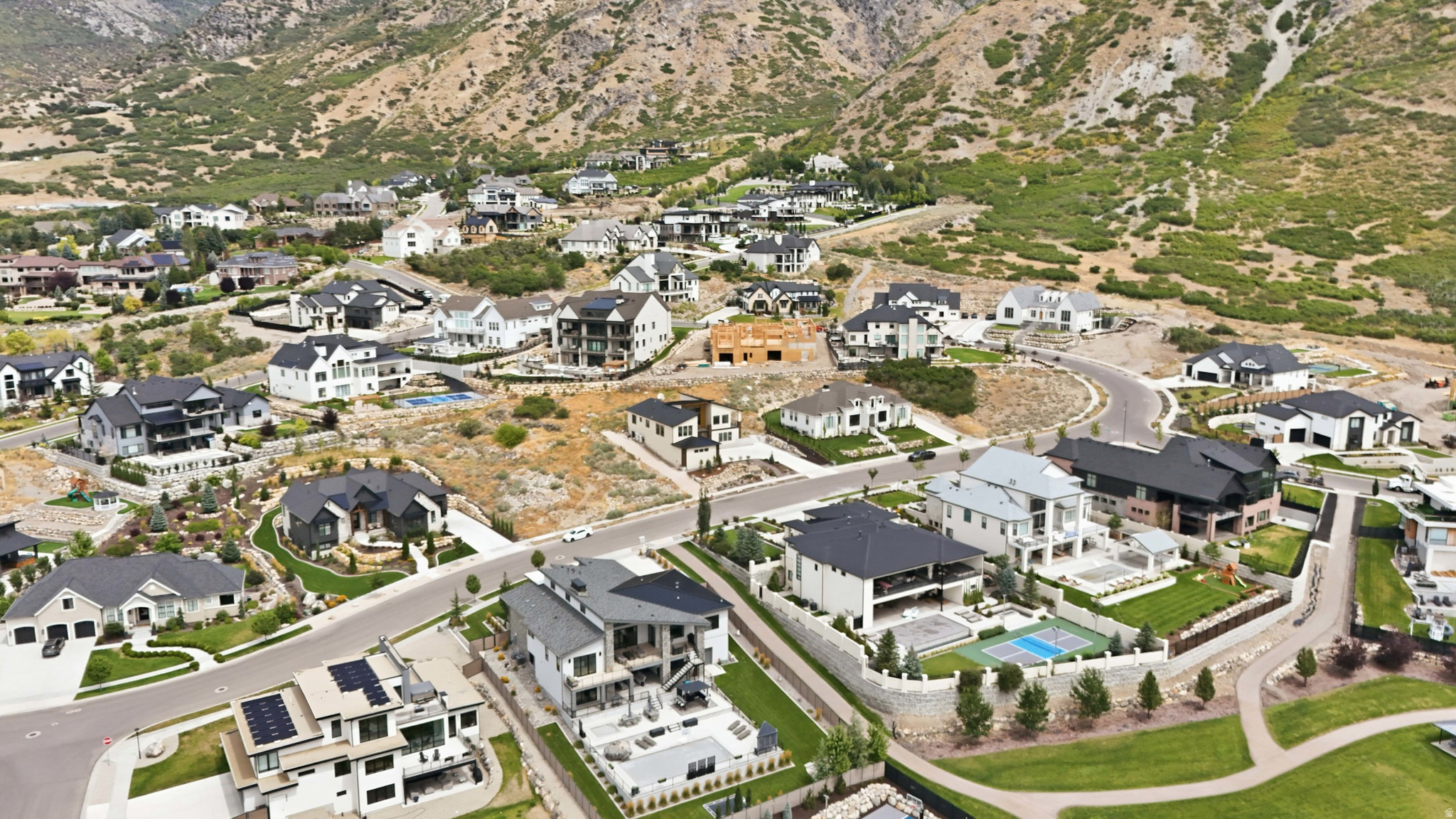 main property photo 50