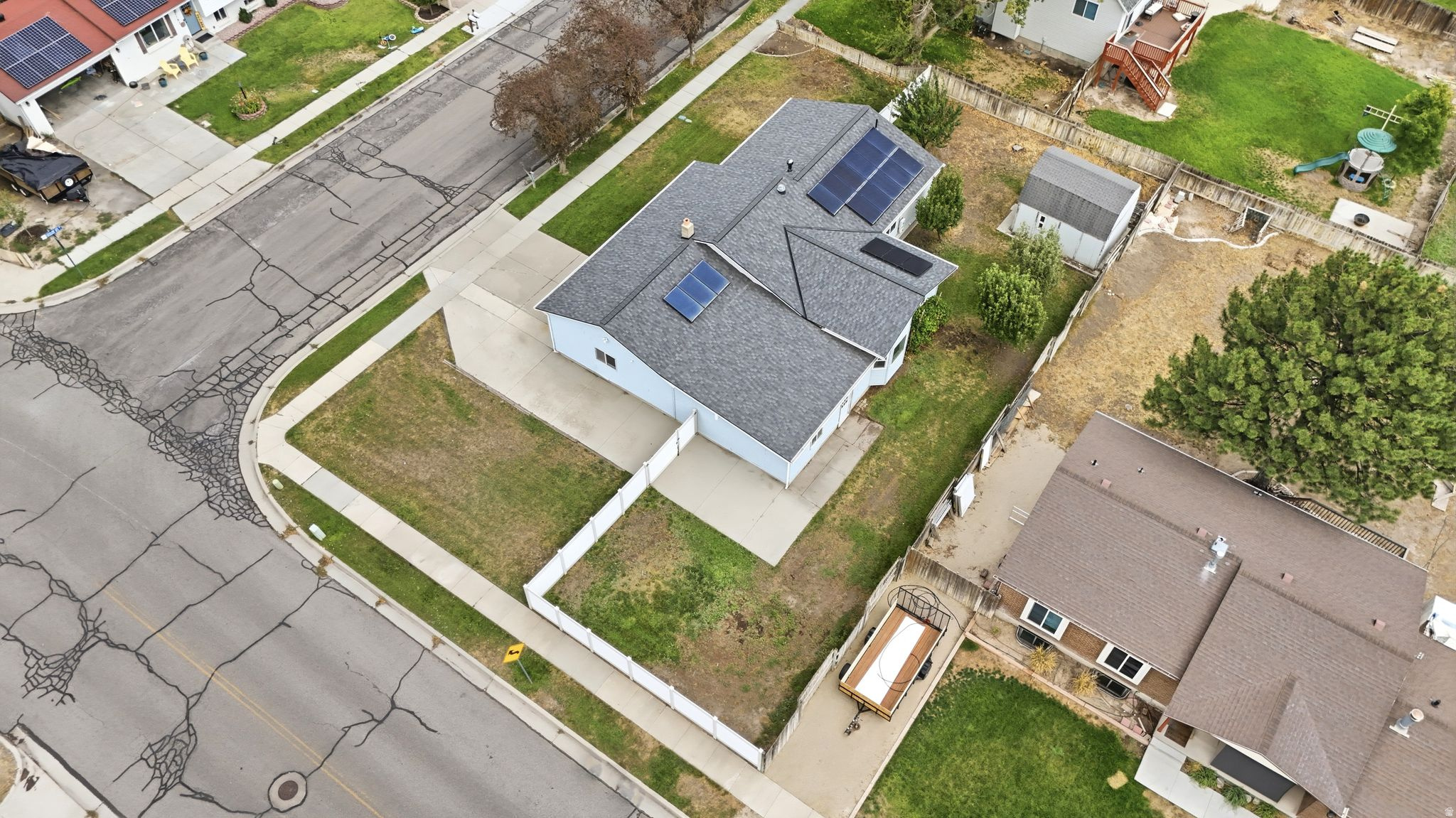main property photo 41