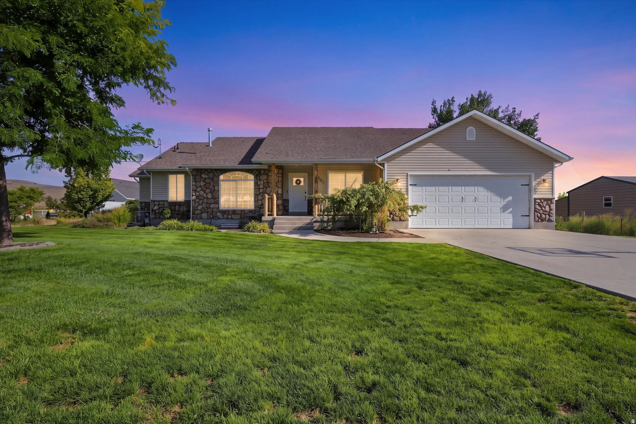 main property photo 0