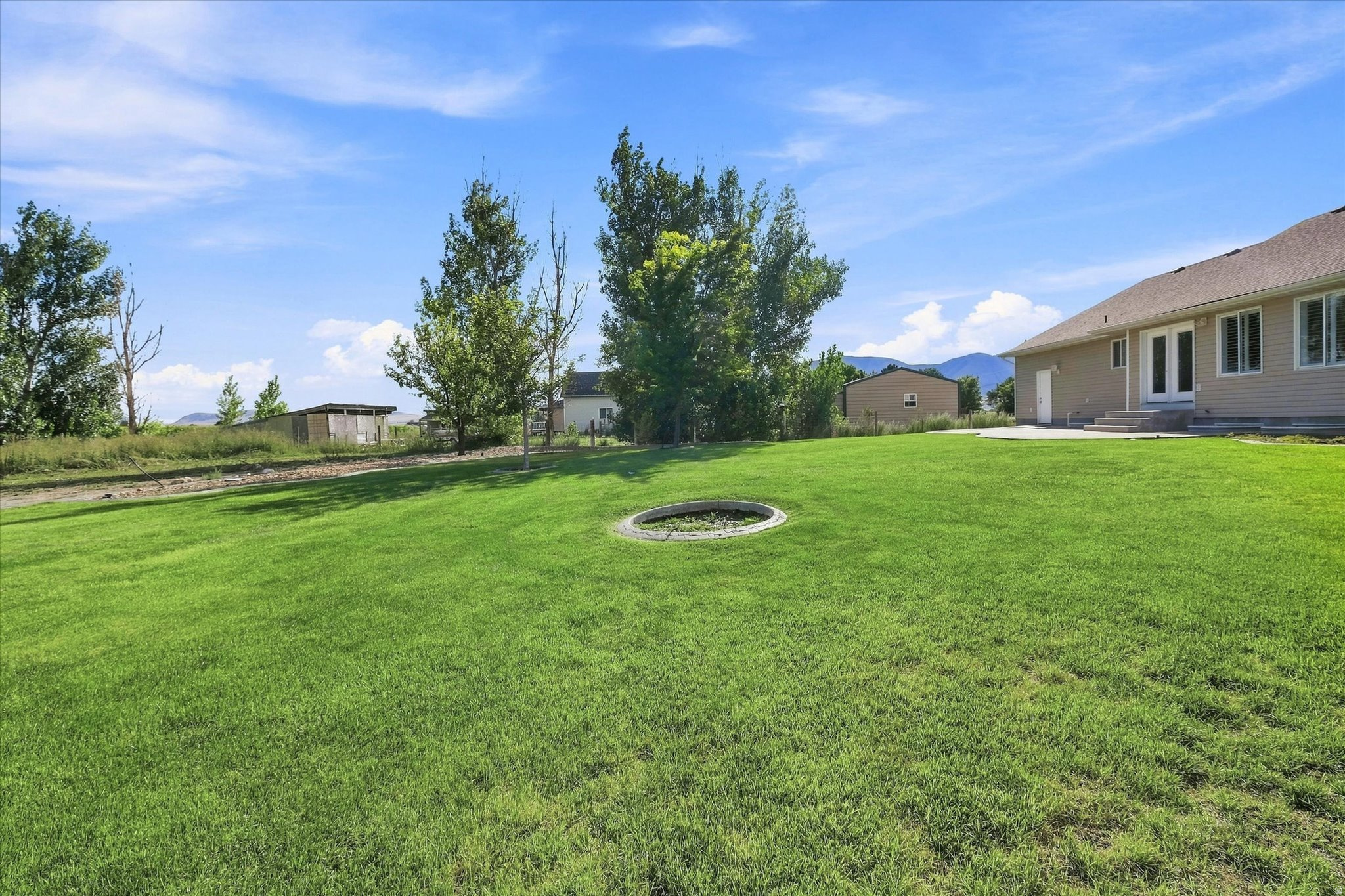 main property photo 50