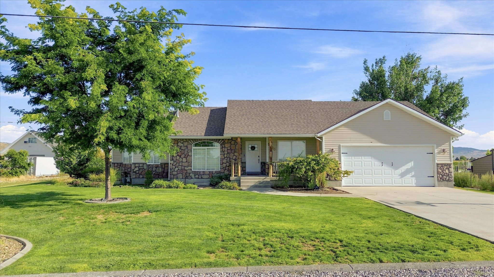 main property photo 54