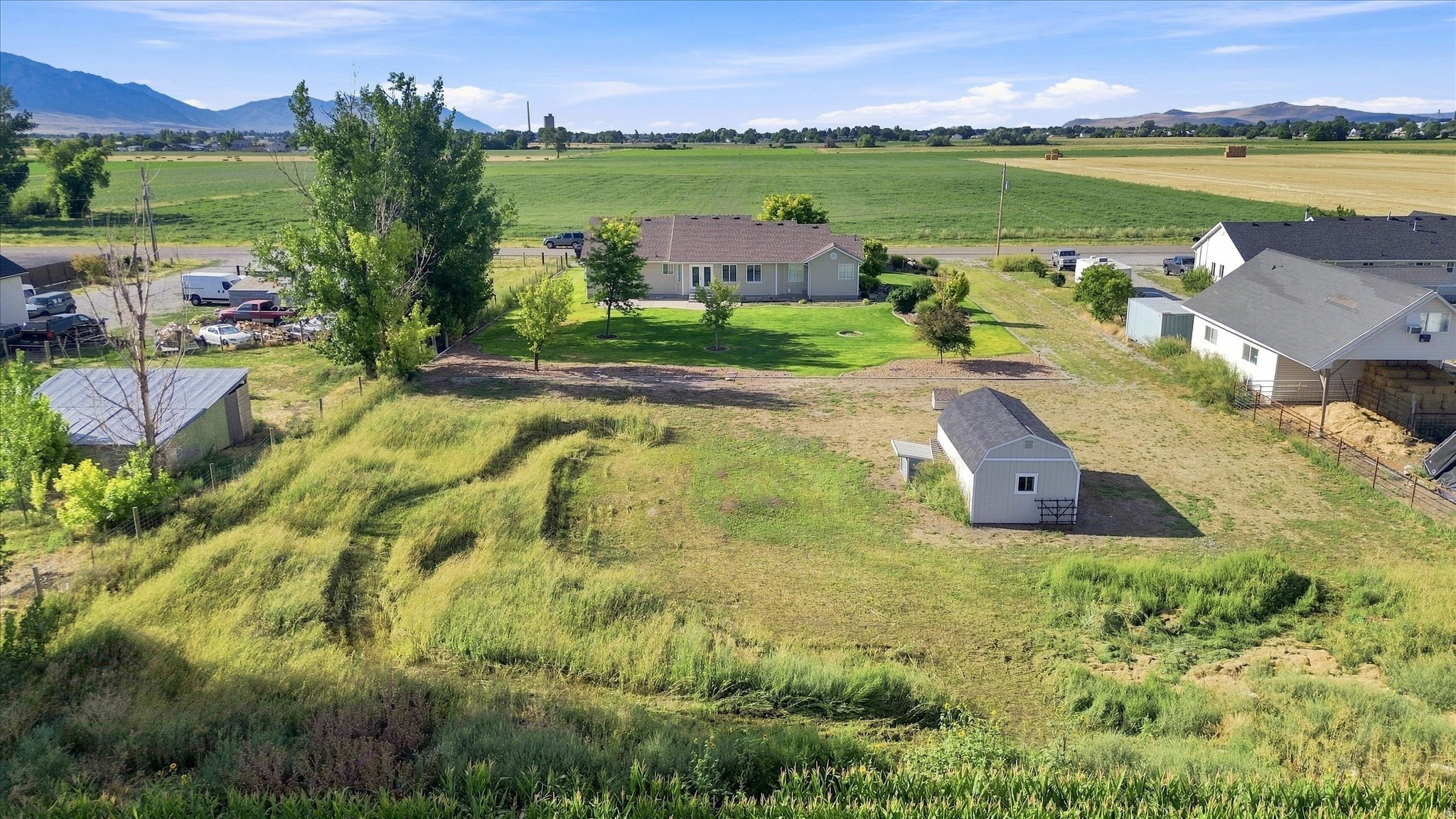 main property photo 68