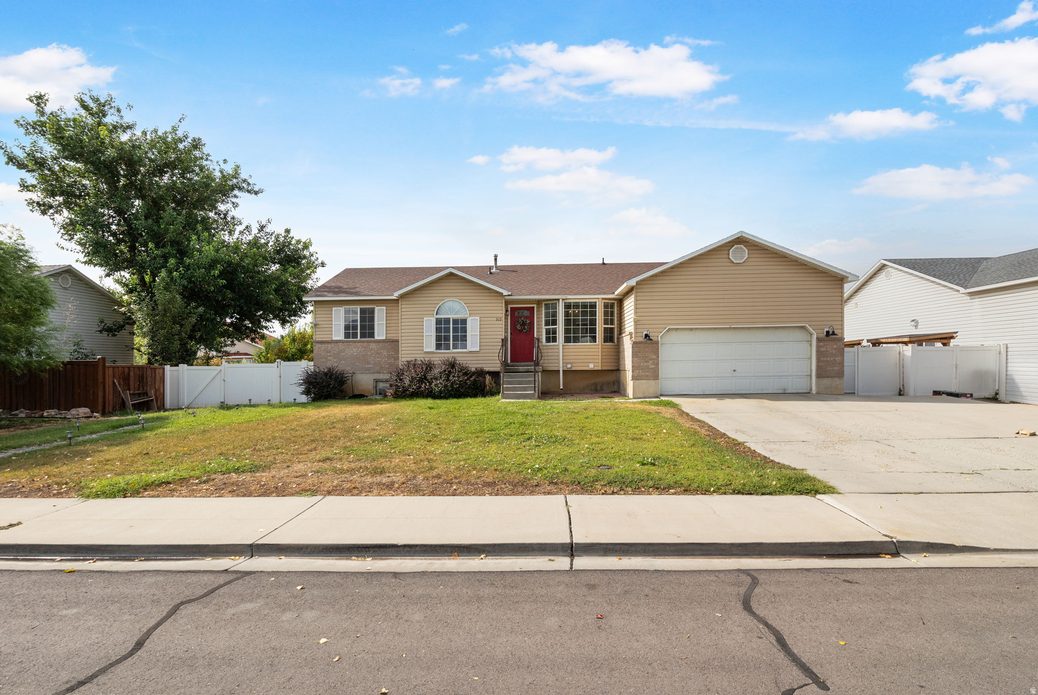 main property photo 0