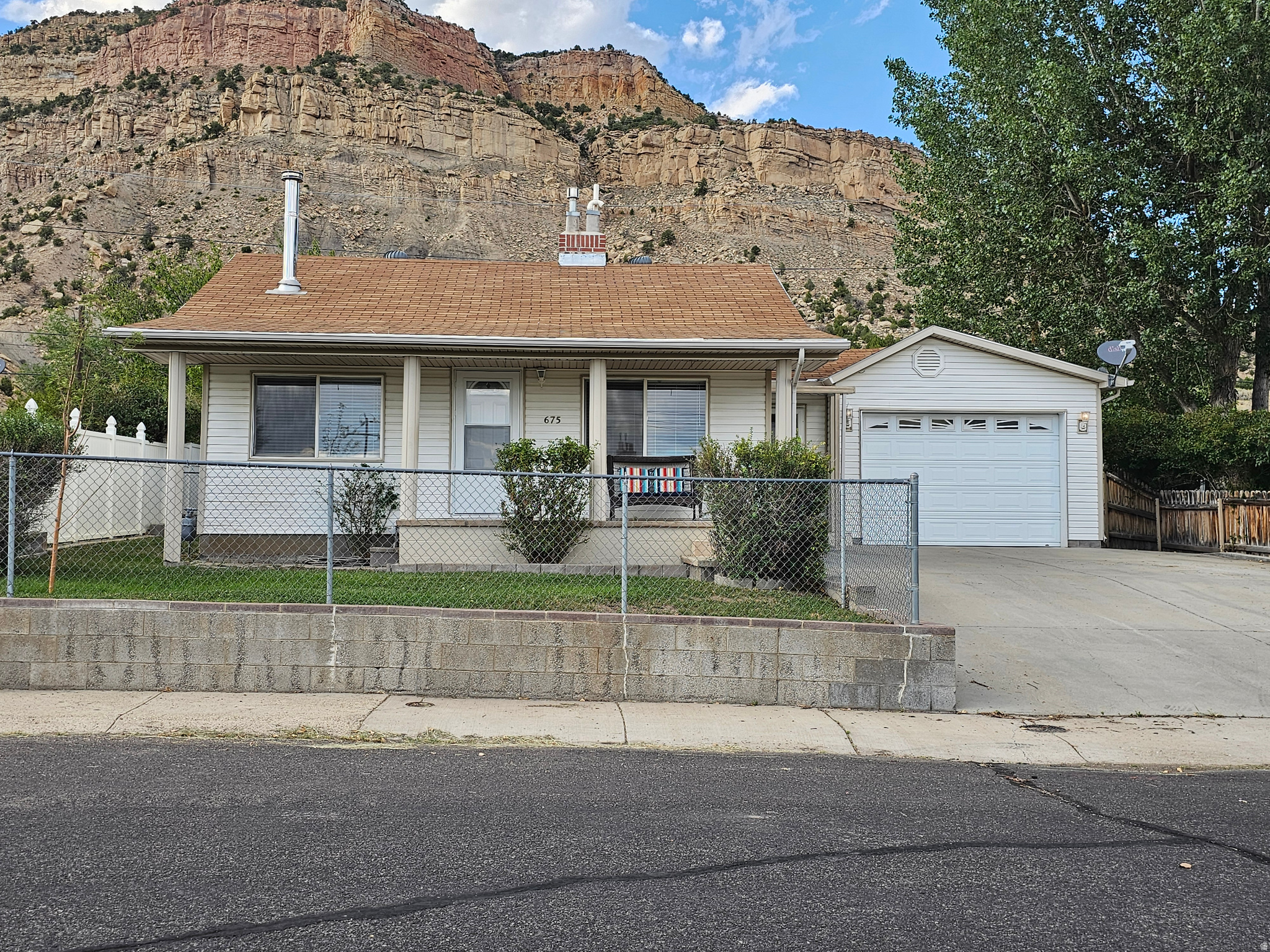 main property photo 0