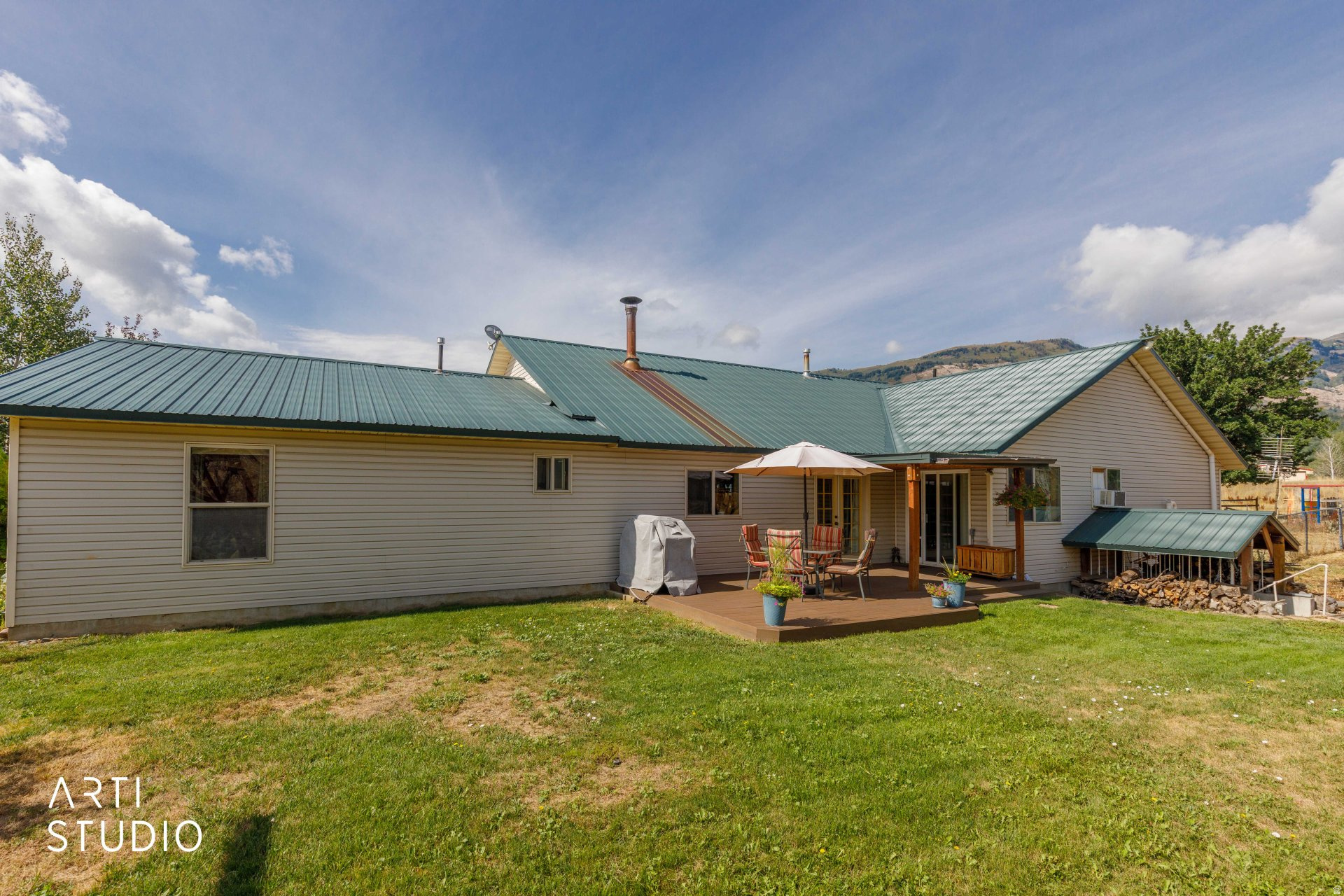 main property photo 50