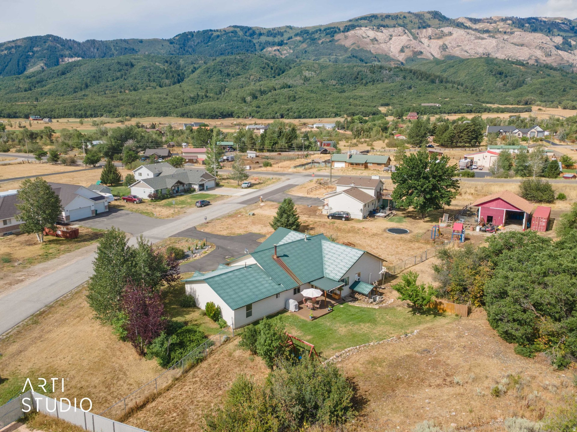 main property photo 60