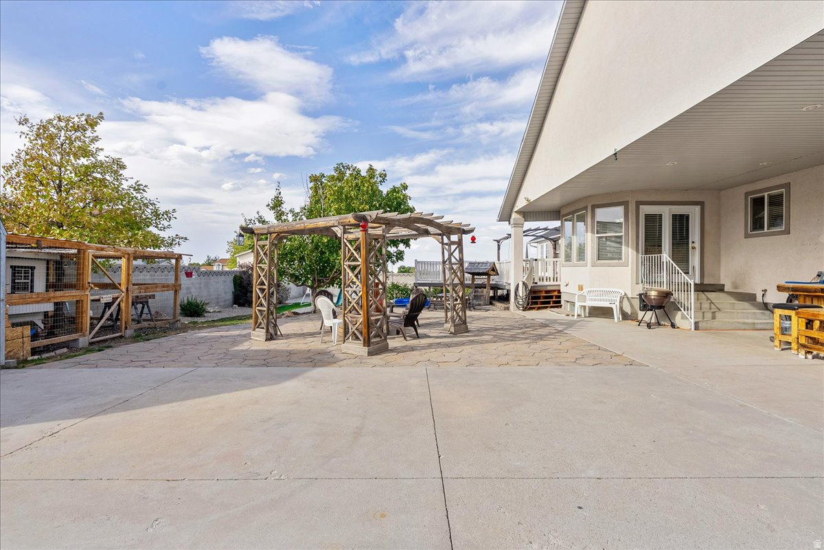 main property photo 46
