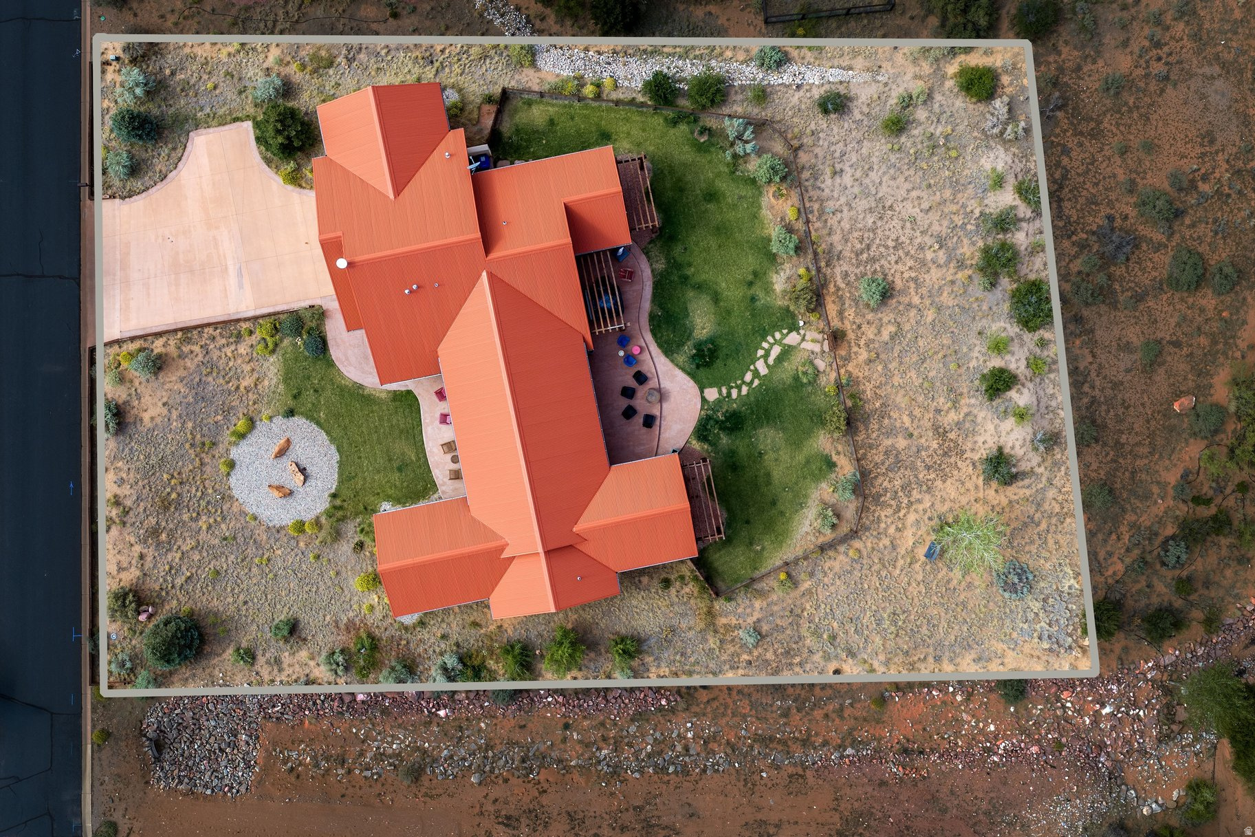 main property photo 45