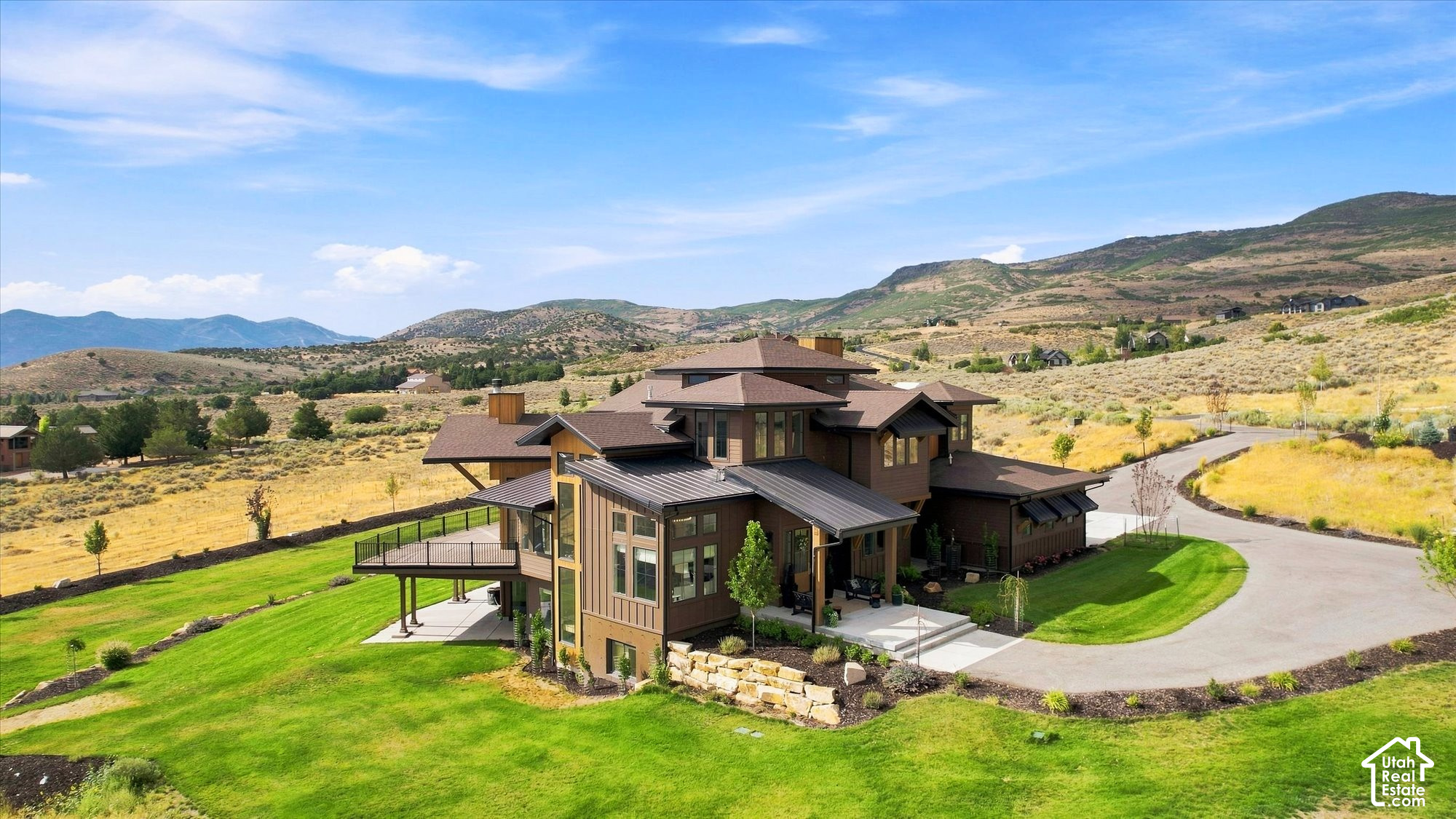 main property photo 4