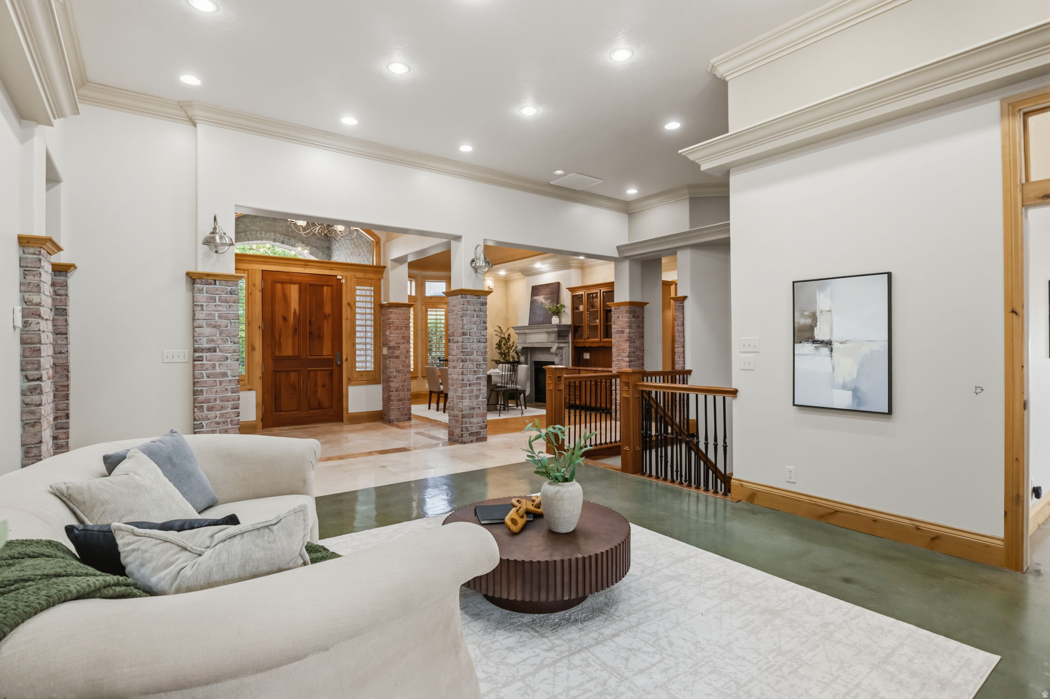 main property photo 8