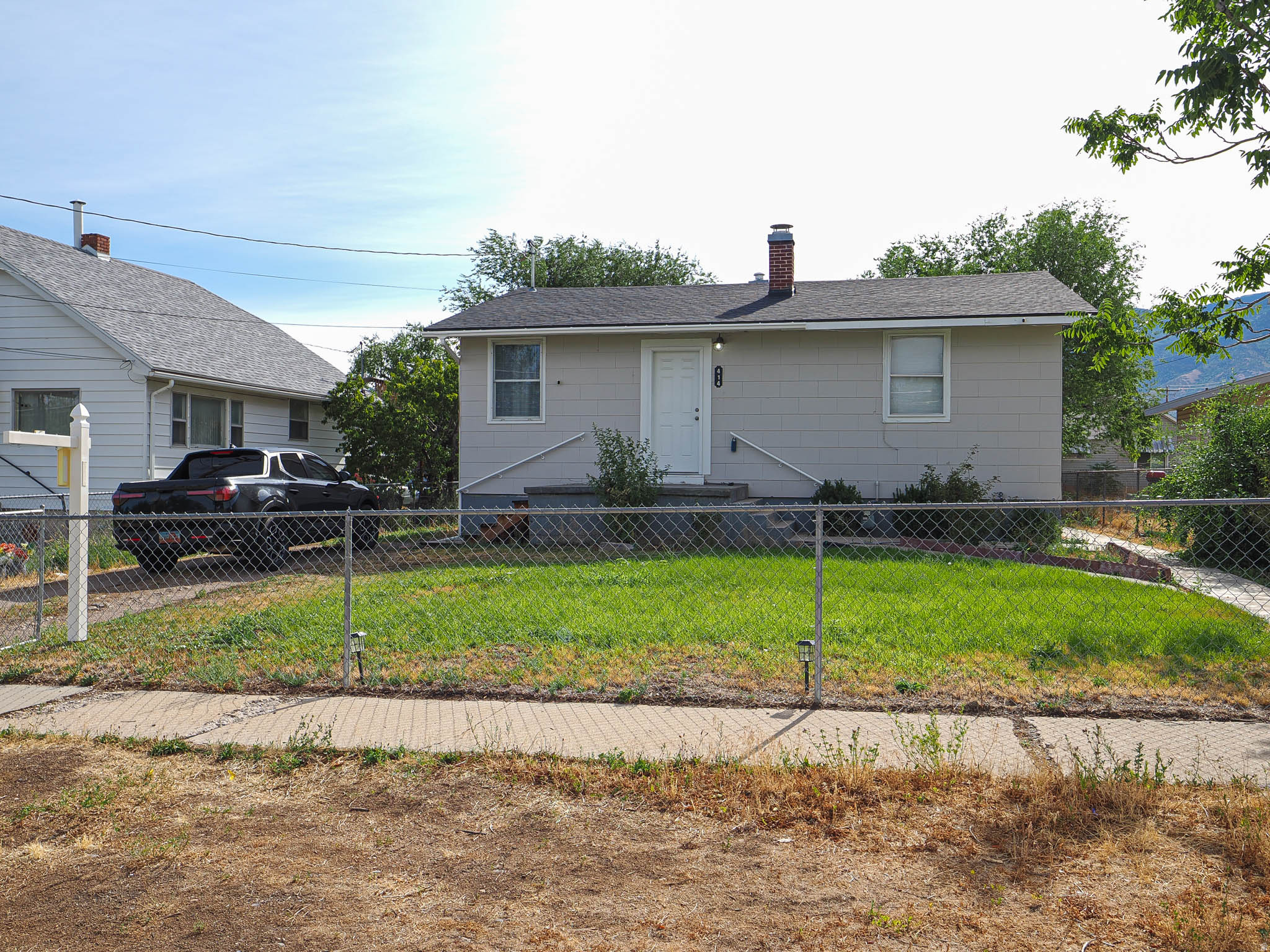 main property photo 0