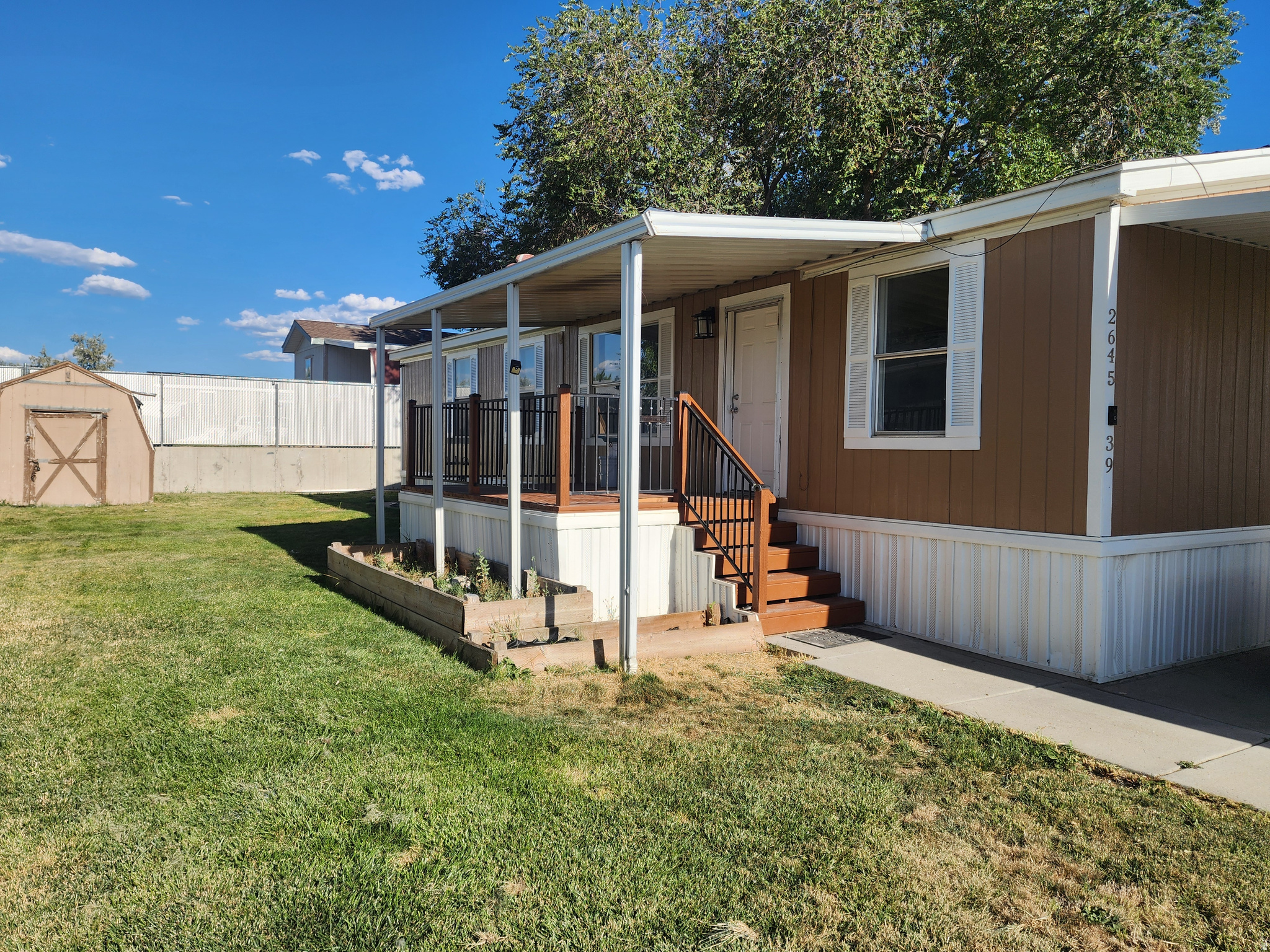 main property photo 14