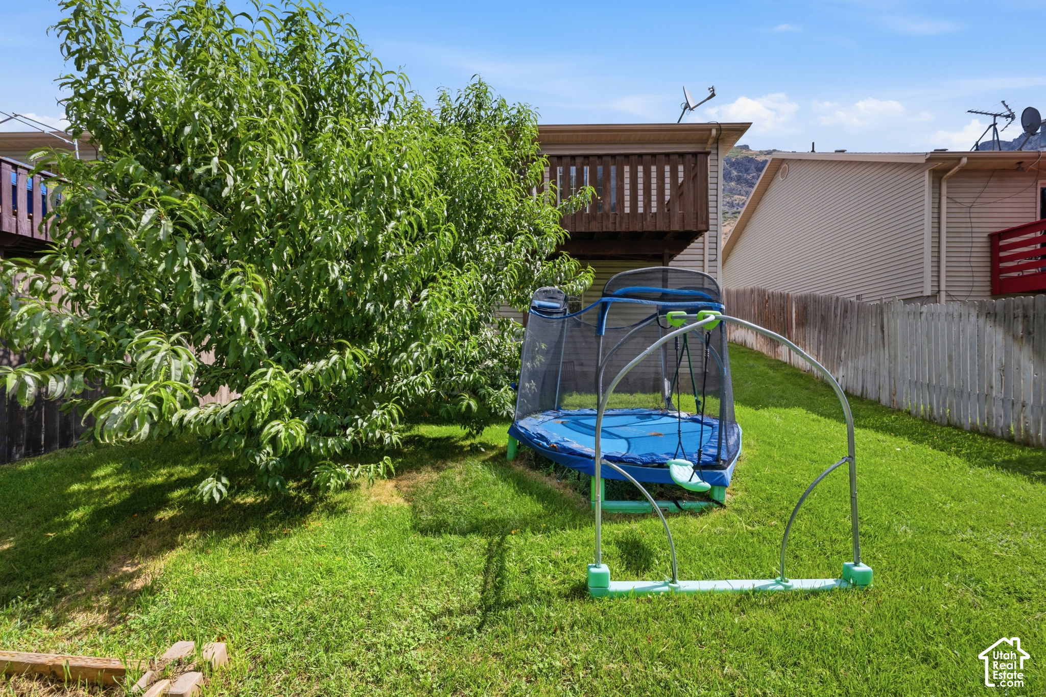 main property photo 15