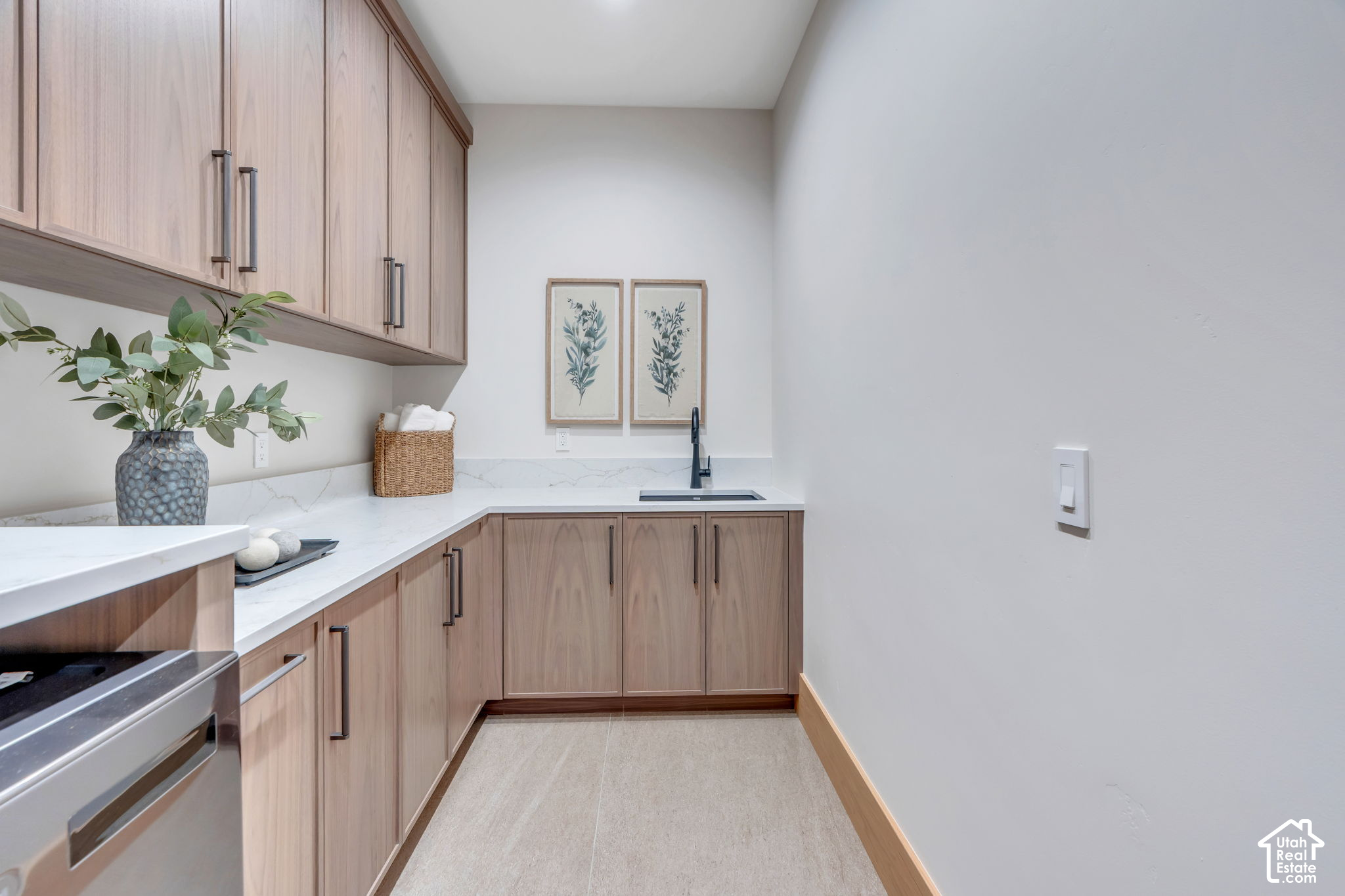 main property photo 74