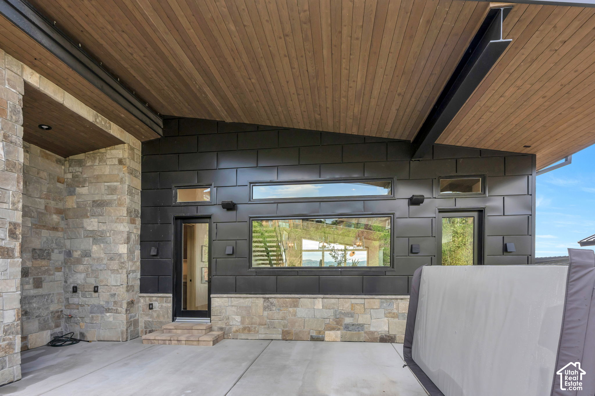 main property photo 84