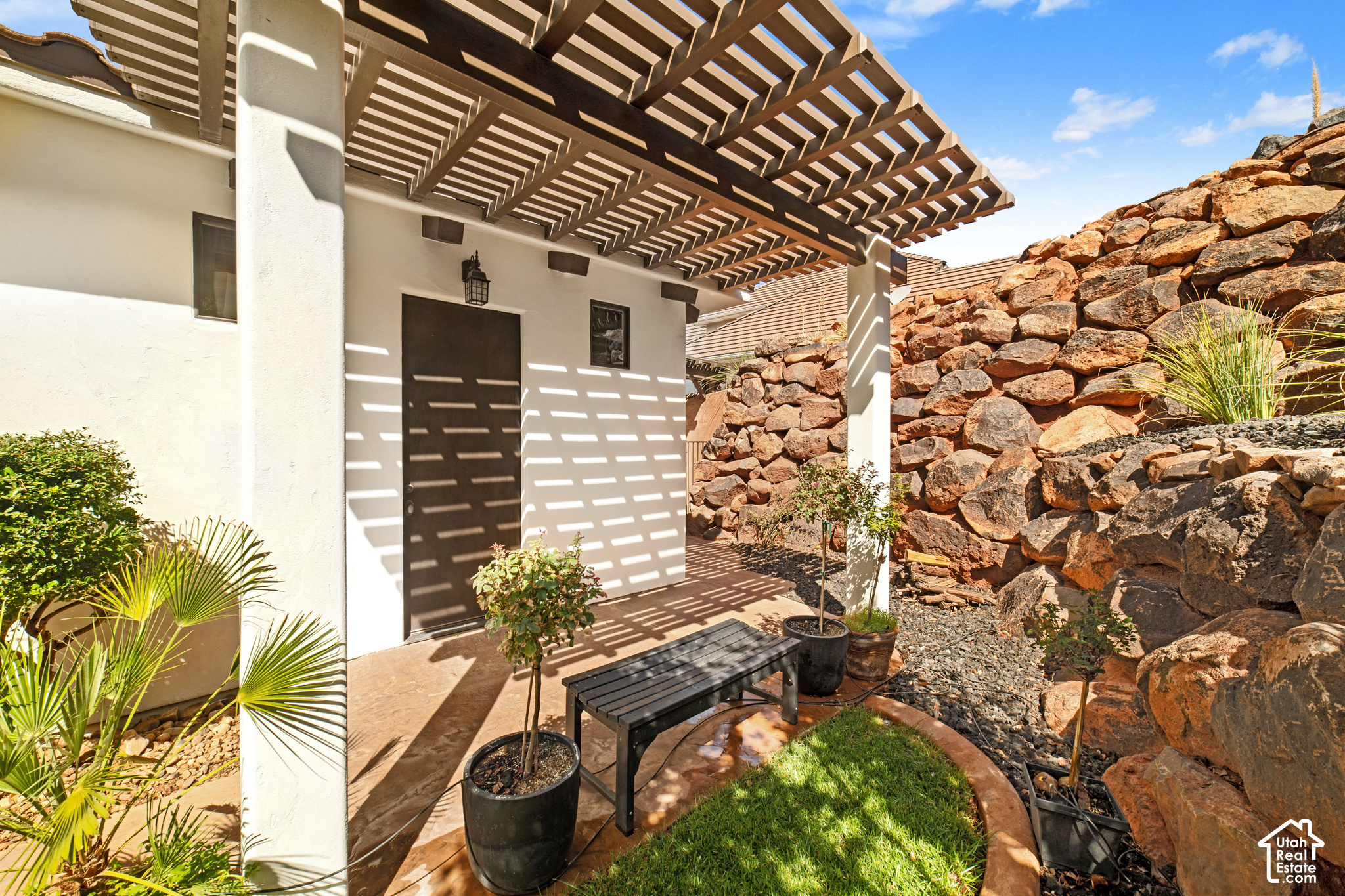 main property photo 18