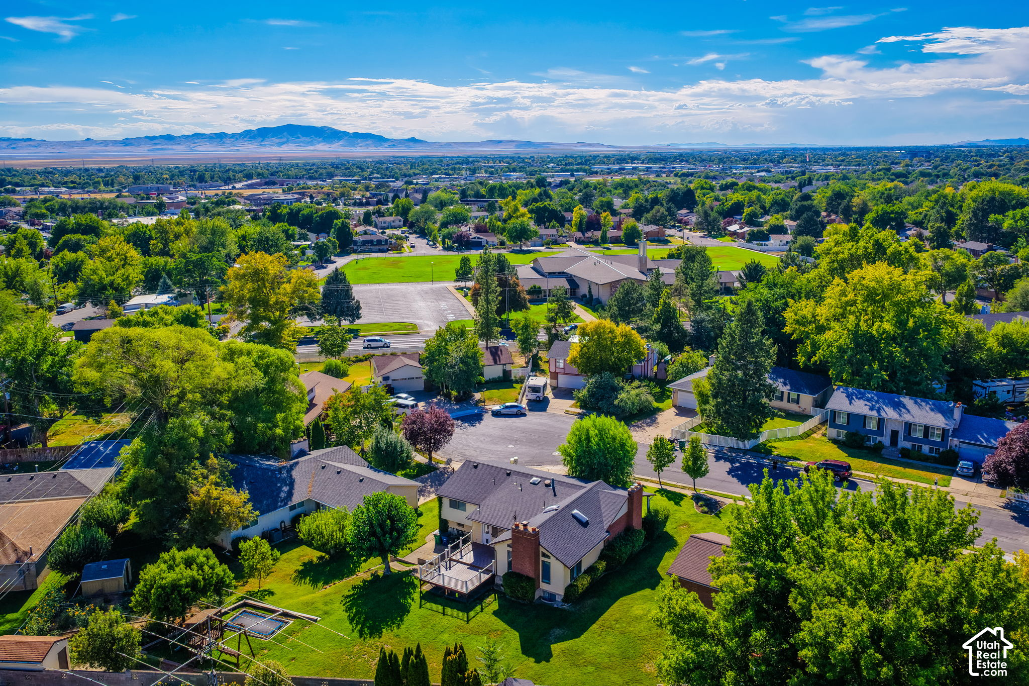 main property photo 36