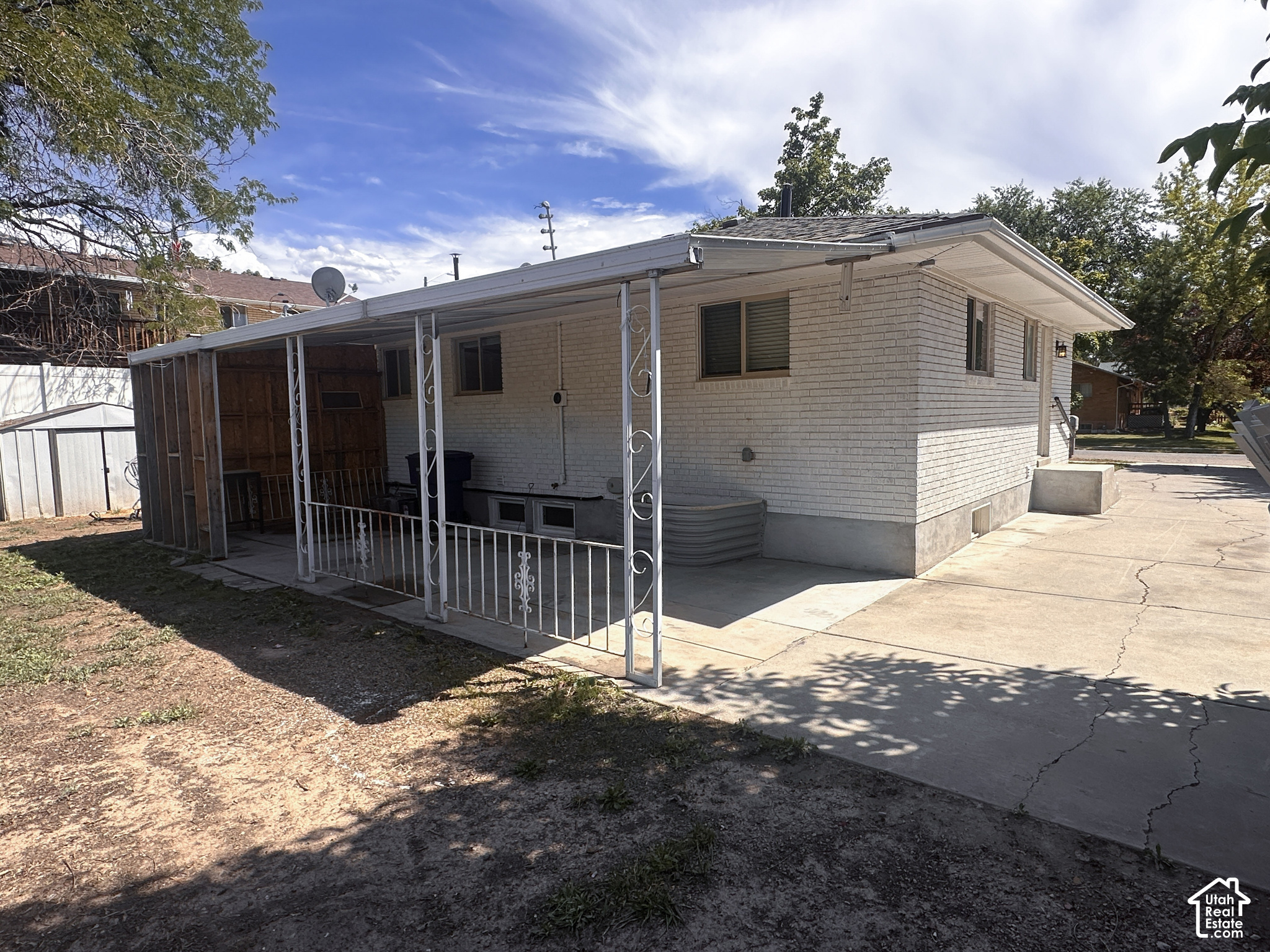 main property photo 34