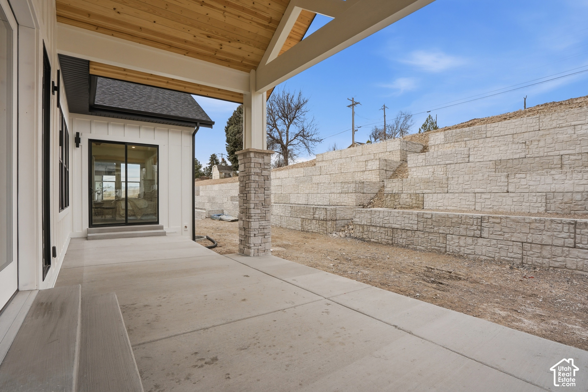 main property photo 44