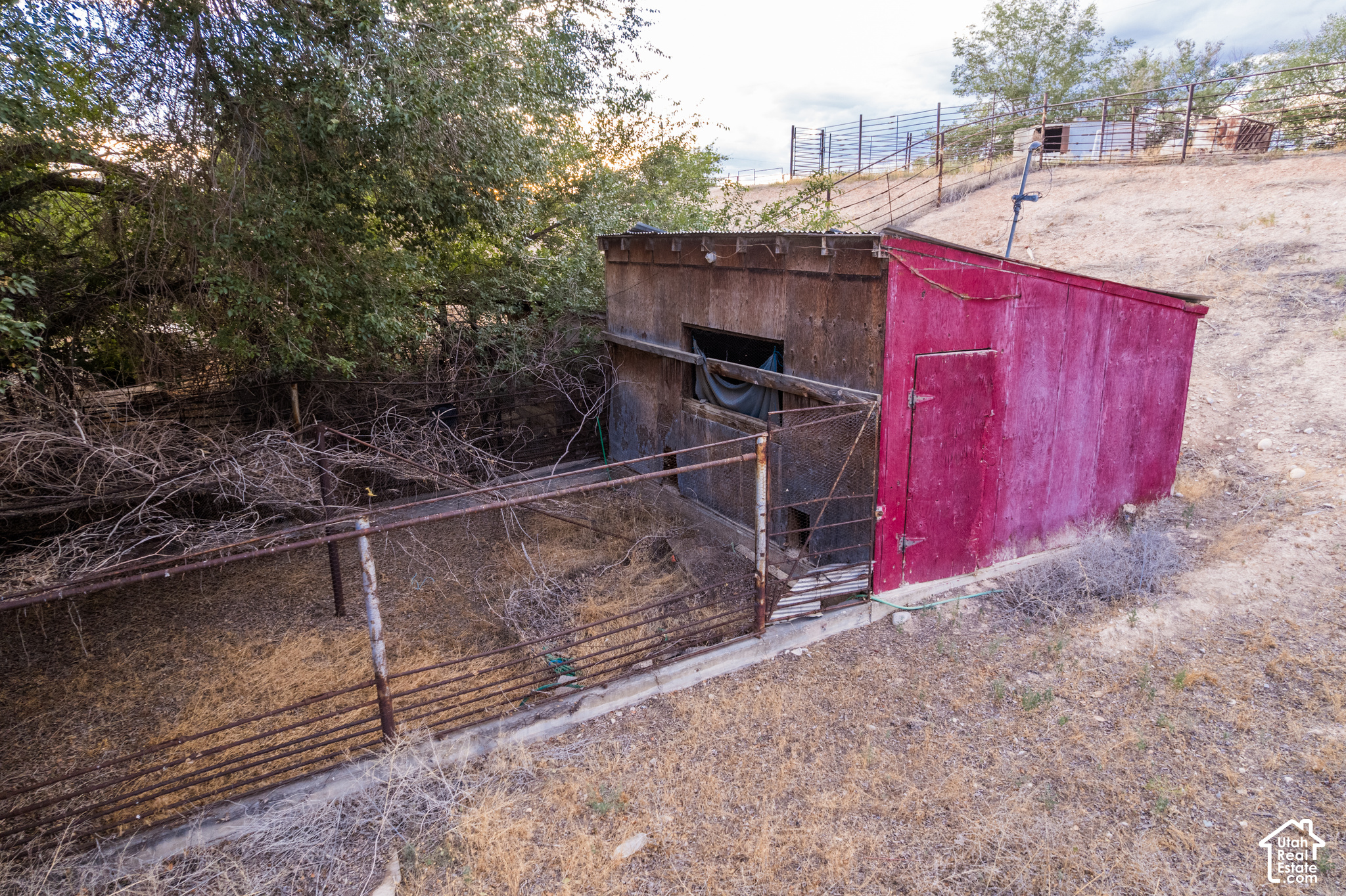 main property photo 27