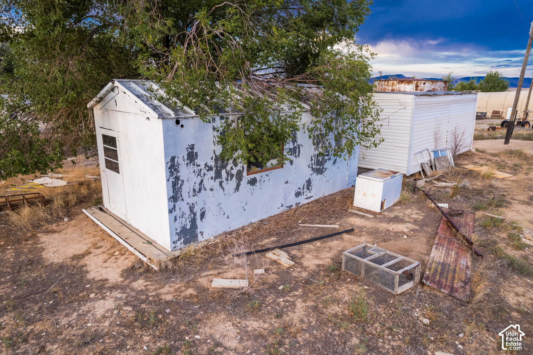 main property photo 33